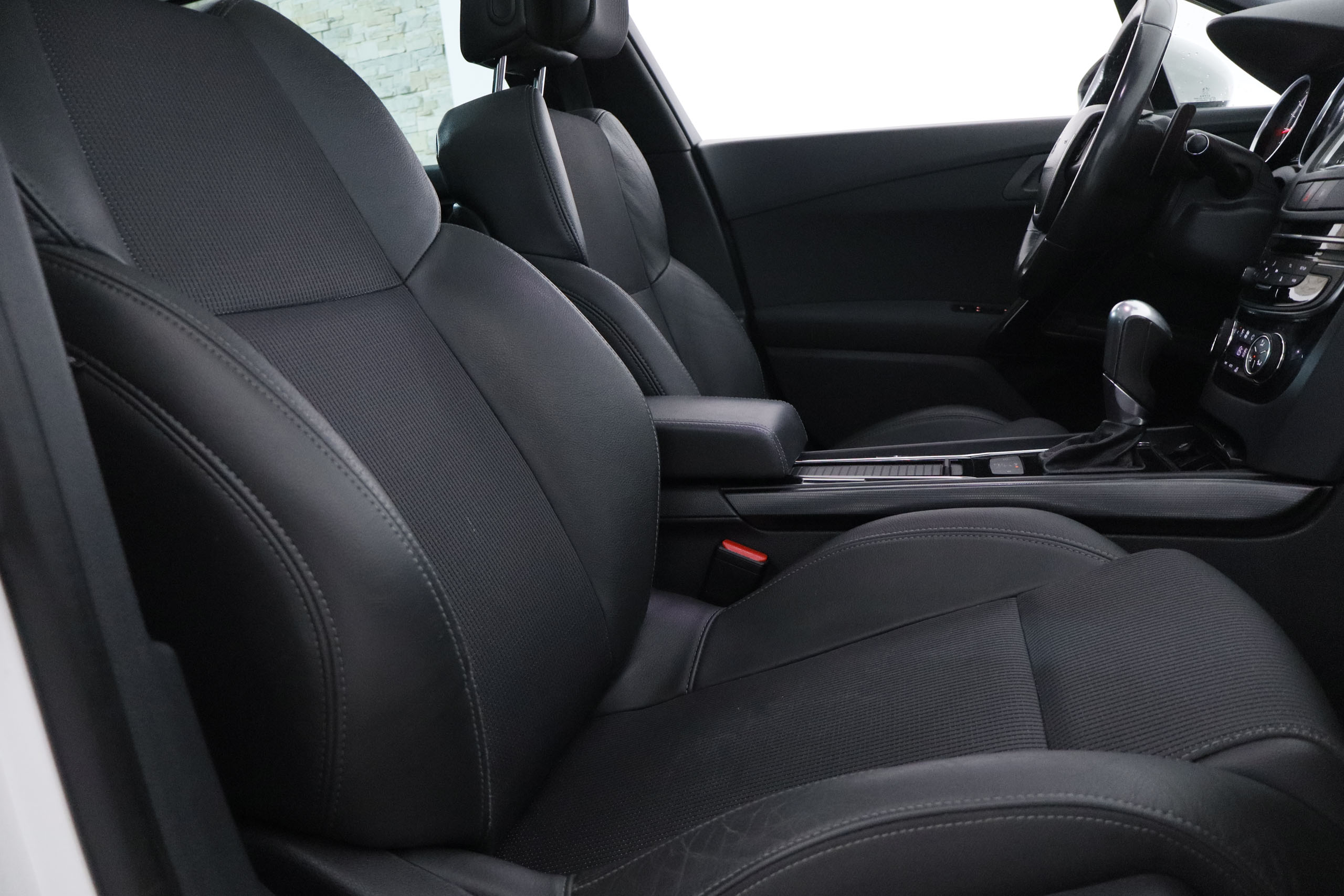 Peugeot 508 SW 2.0 HDI 180CV ALLURE AUTO 5P S/S # TECHO PANORAMICO, NAVY foto 23