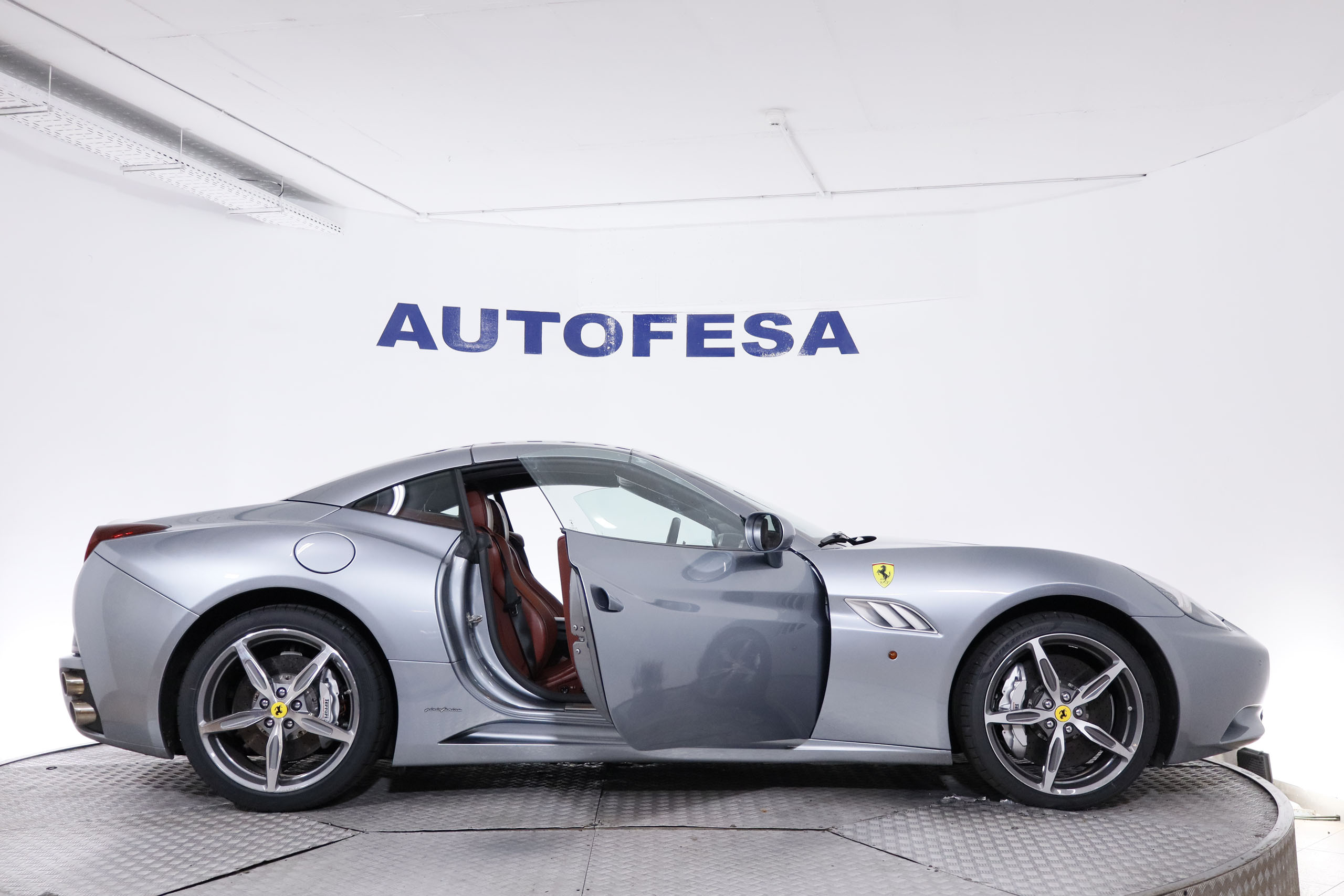 Ferrari CALIFORNIA 4.3 V8 AUTO 490CV 2P # NAVY,CUERO,BIXENON foto 17