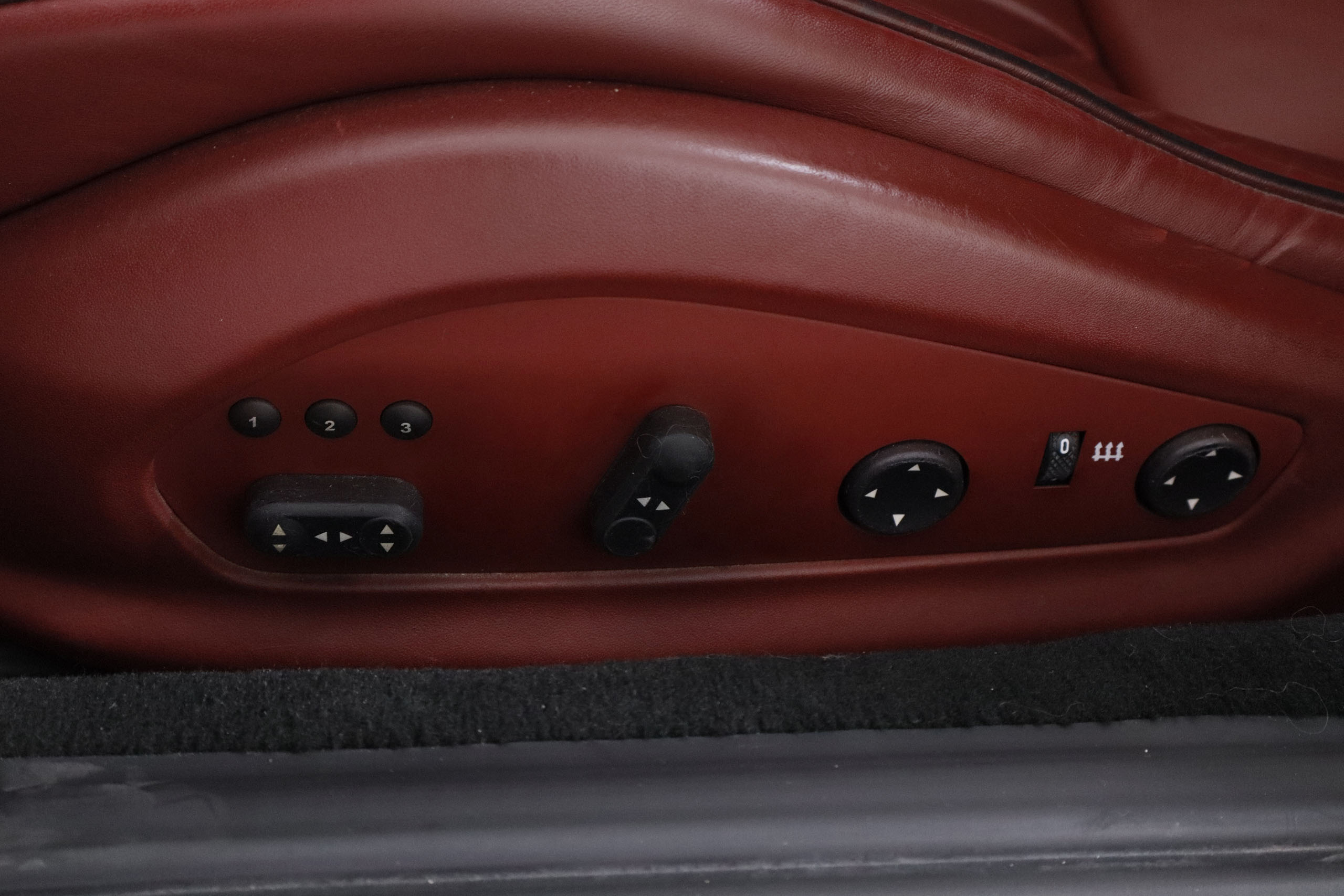 Ferrari CALIFORNIA 4.3 V8 AUTO 490CV 2P # NAVY,CUERO,BIXENON foto 26