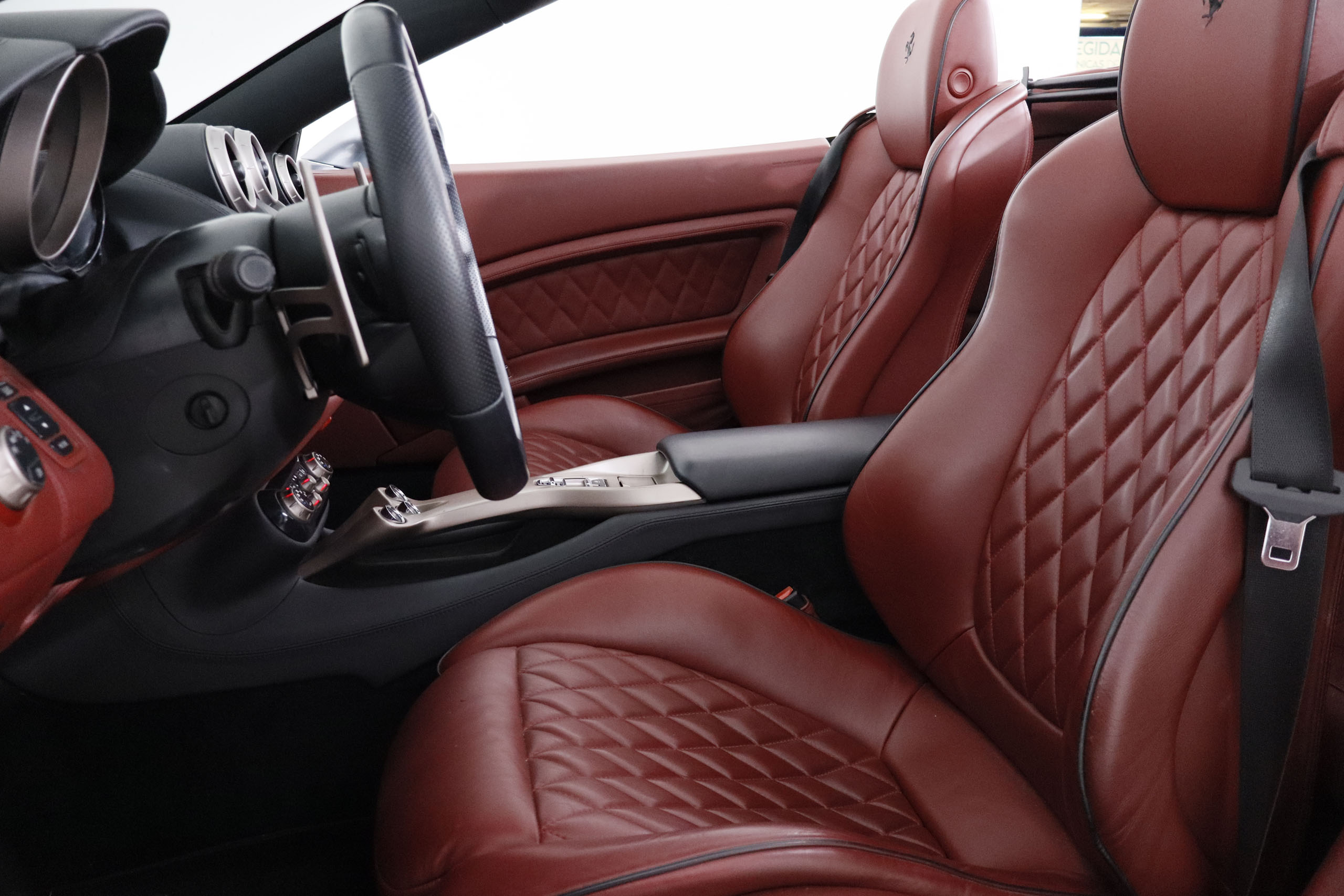Ferrari CALIFORNIA 4.3 V8 AUTO 490CV 2P # NAVY,CUERO,BIXENON foto 25