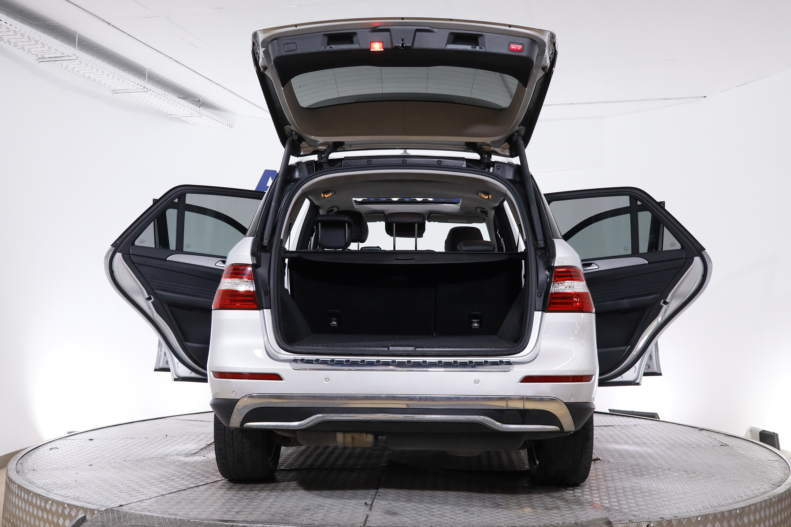 Mercedes-benz CLASE ML 250 EDITION BLUETEC 4MATIC 204CV AUTO 5P S/S # TECHO ELE, NAVY, PARKTRONIC CLASE ML 250 EDITION BLUETEC 4MATIC 204CV AUTO 5P S/S # TECHO ELE, NAVY, PARKTRONIC foto 13