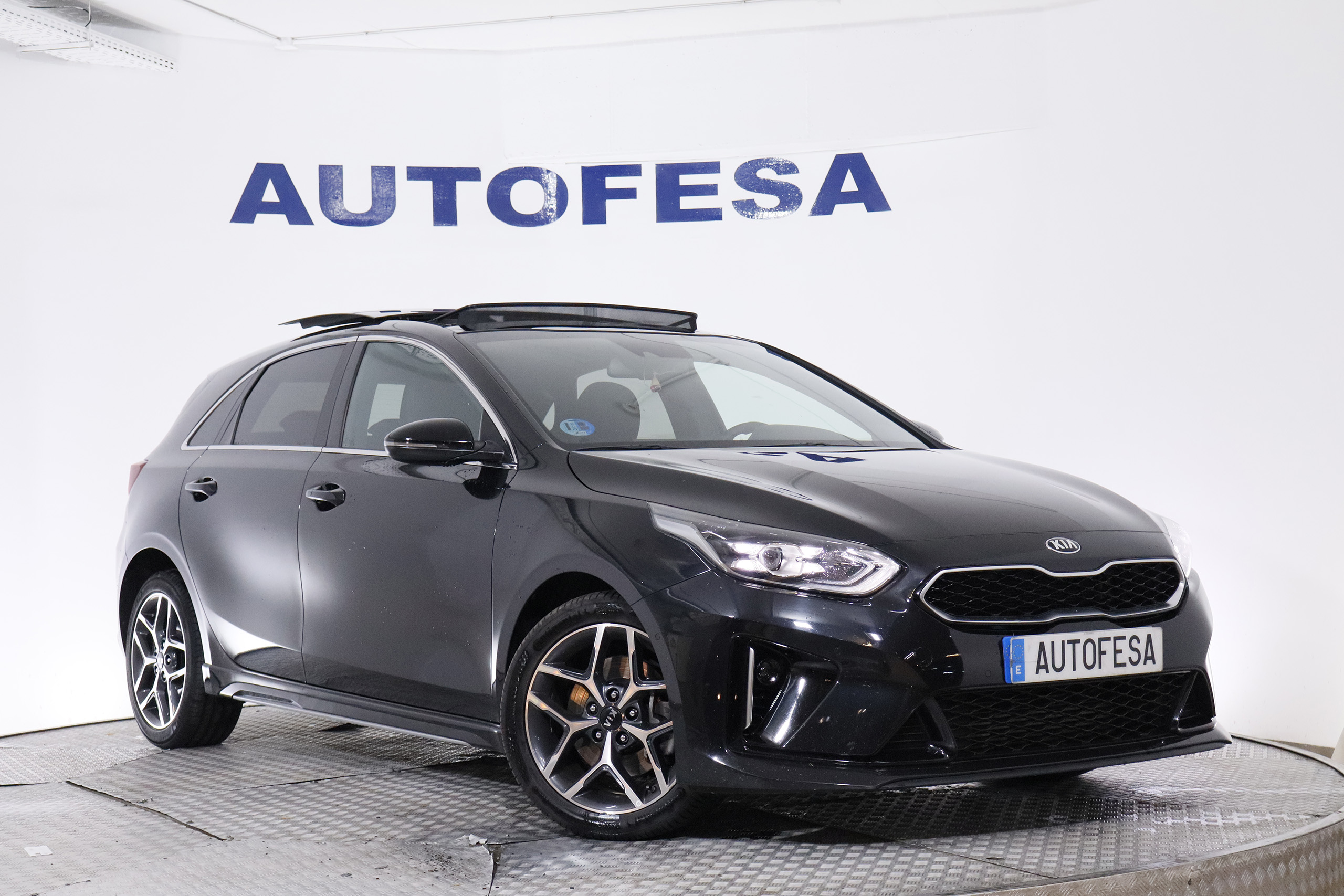 Kia Ceed 1.5 MHEV 160CV GT LINE DCT AUTO 5P S/S # TECHO ELE, NAVY, PARKTRONIC foto 3