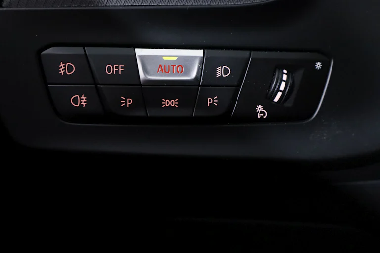 BMW 120 SERIE 1 120D XDRIVE 190CV M SPORT AUTO 5P # NAVY,FAROS LED,PARKTRONIC, foto 20