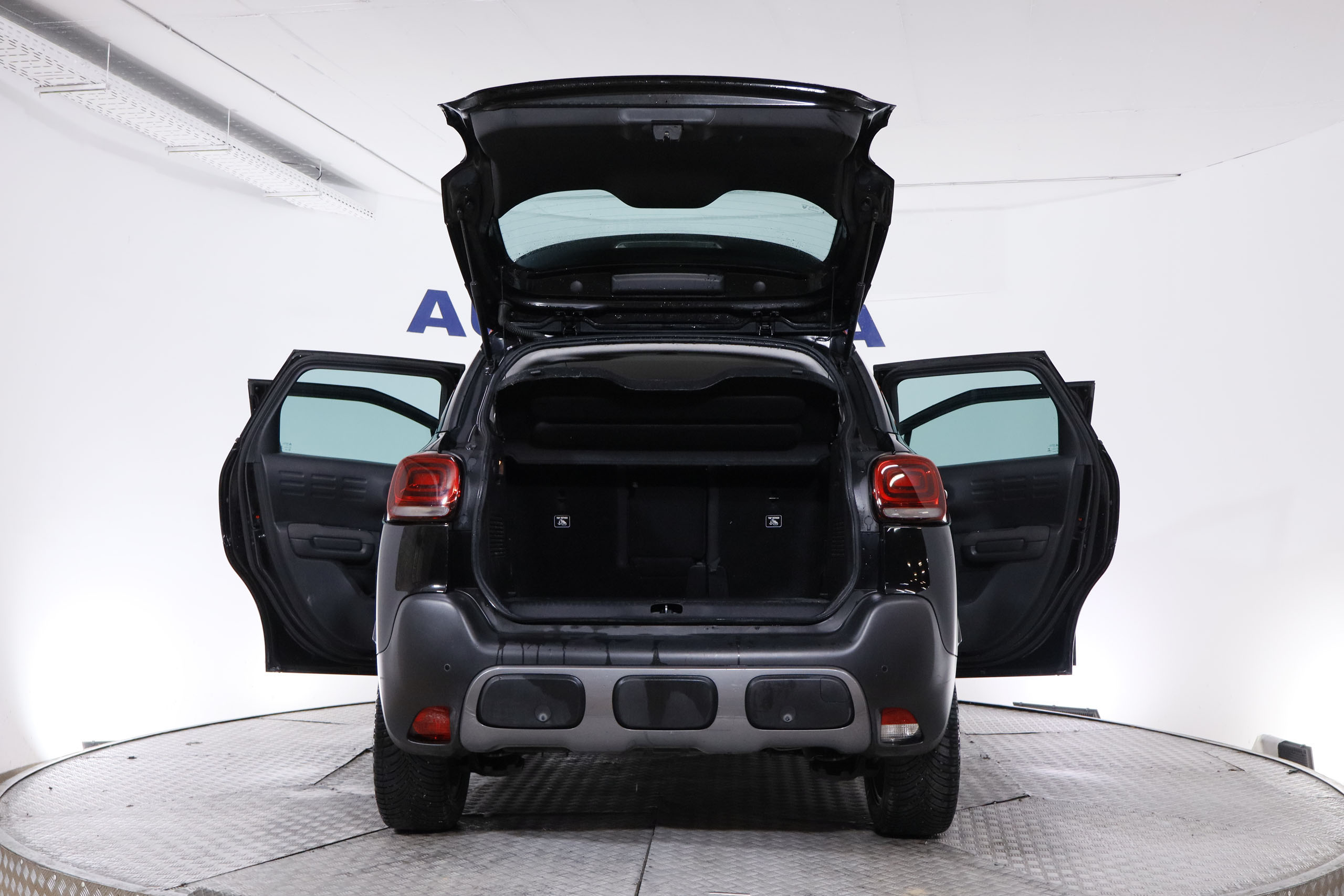 Citroen C3 AIRCROSS 1.5 HDI 120CV SHINE AUTO # NAVY,PARKTRONIC,CAMARA TRASERA 1.5 HDI 120CV SHINE AUTO # NAVY,PARKTRONIC,CAMARA TRASERA foto 3