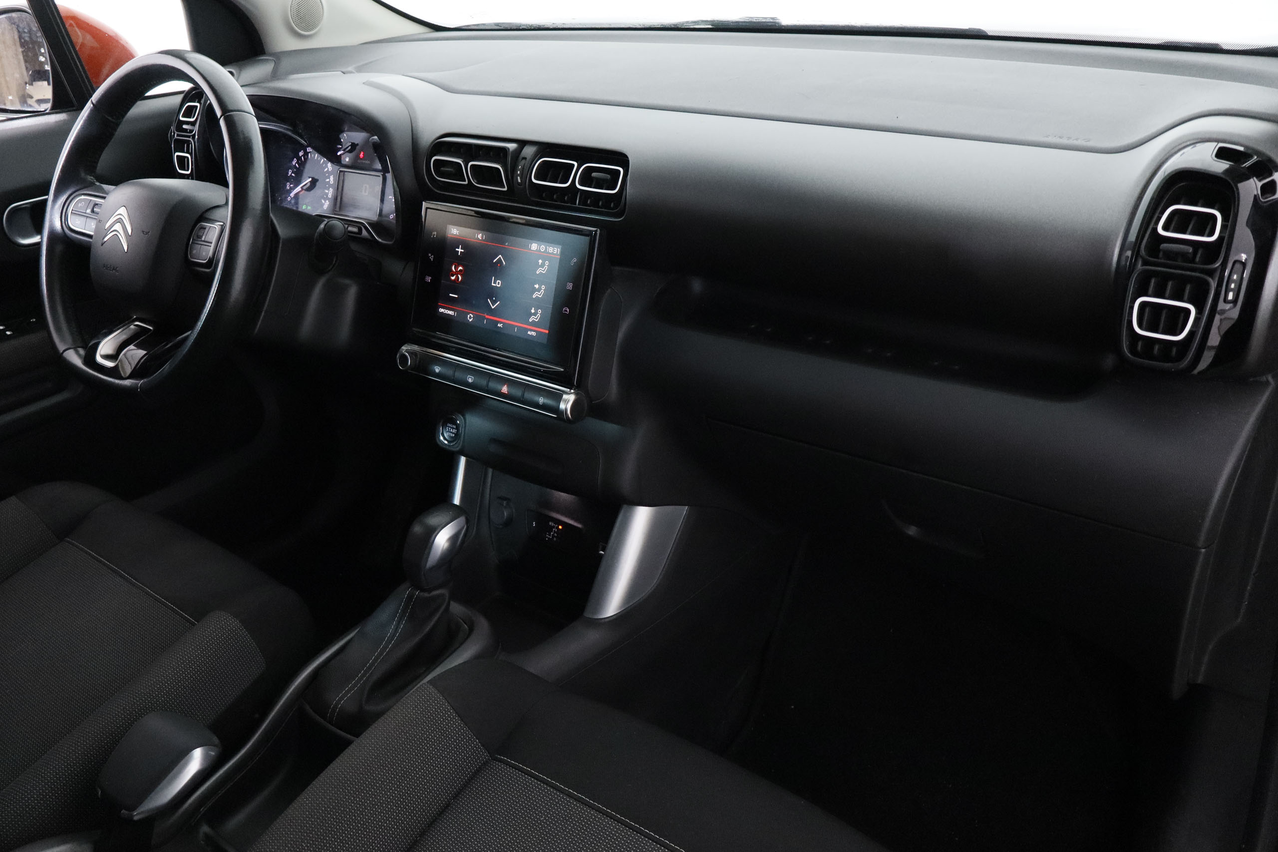 Citroen C3 AIRCROSS 1.5 HDI 120CV SHINE AUTO # NAVY,PARKTRONIC,CAMARA TRASERA 1.5 HDI 120CV SHINE AUTO # NAVY,PARKTRONIC,CAMARA TRASERA foto 19