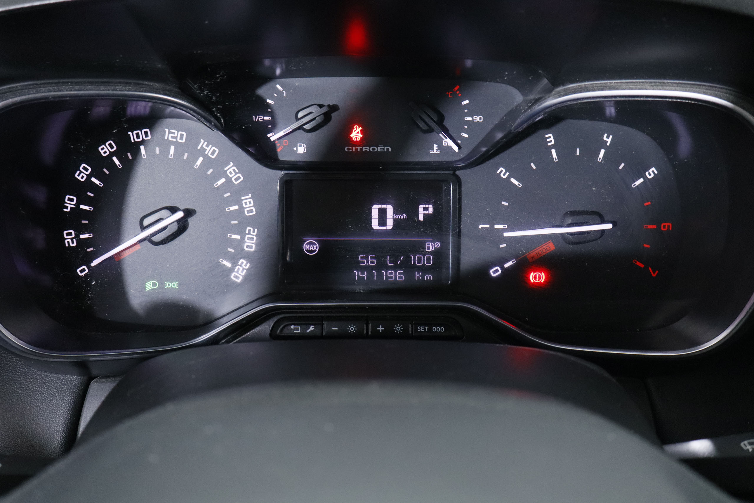 Citroen C3 AIRCROSS 1.5 HDI 120CV SHINE AUTO # NAVY,PARKTRONIC,CAMARA TRASERA 1.5 HDI 120CV SHINE AUTO # NAVY,PARKTRONIC,CAMARA TRASERA foto 20