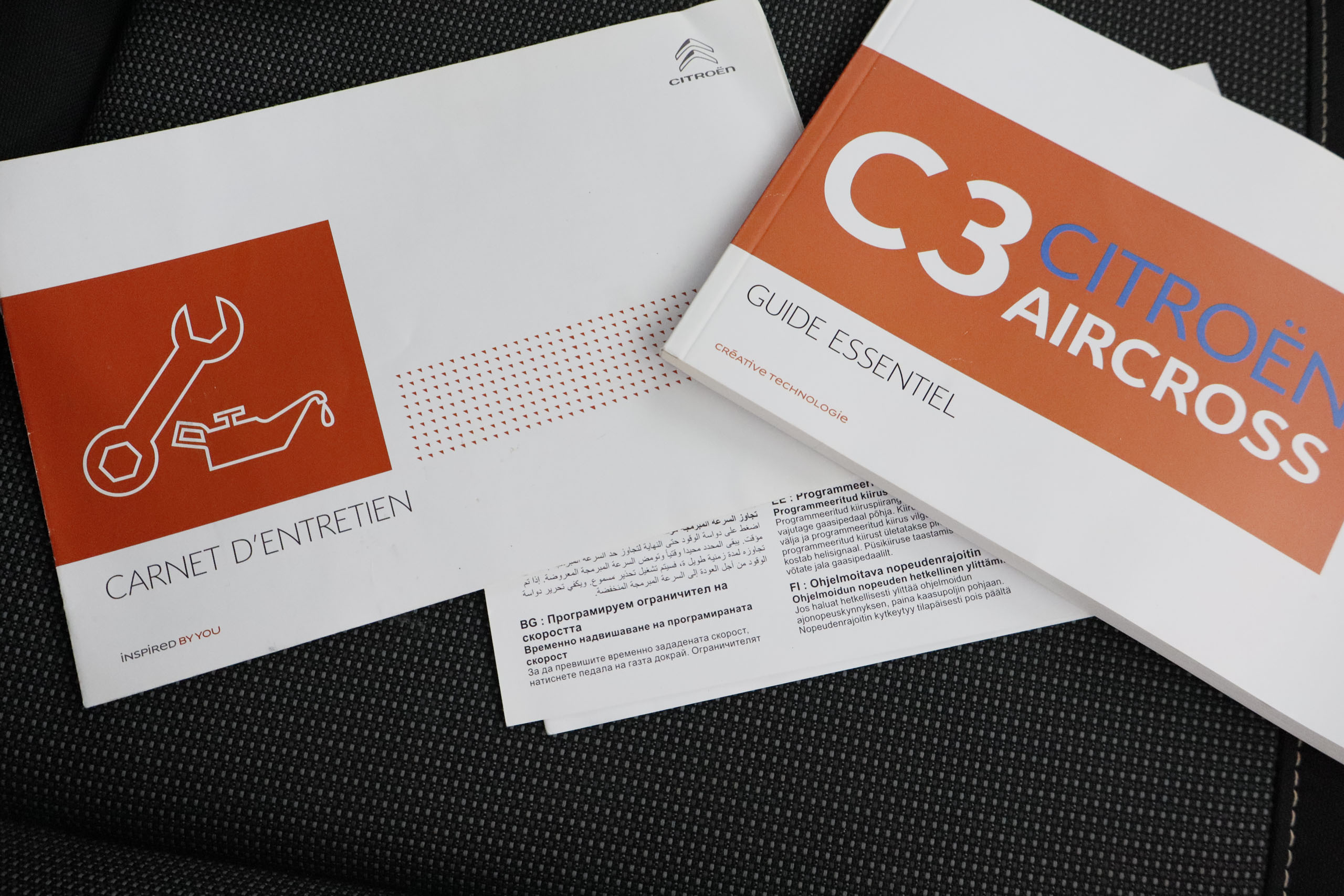 Citroen C3 AIRCROSS 1.5 HDI 120CV SHINE AUTO # NAVY,PARKTRONIC,CAMARA TRASERA 1.5 HDI 120CV SHINE AUTO # NAVY,PARKTRONIC,CAMARA TRASERA foto 28