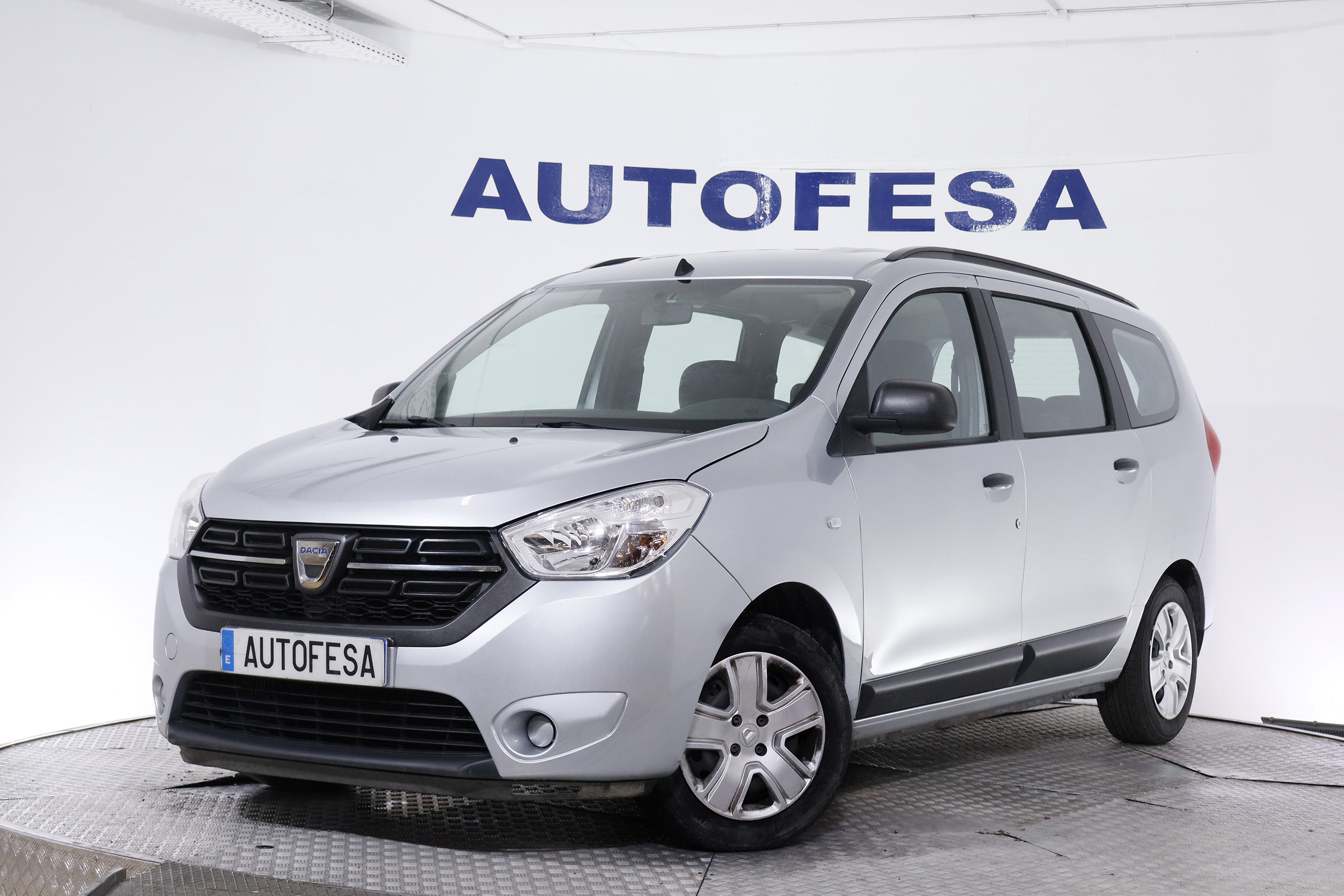 Dacia LODGY 1.6 TCE 100CV 7PLAZAS 5P S/S # IVA DEDUCIBLE, PARKTRONIC 1.3 TCE 100CV 7PLAZAS 5P S/S # IVA DEDUCIBLE, PARKTRONIC foto 1