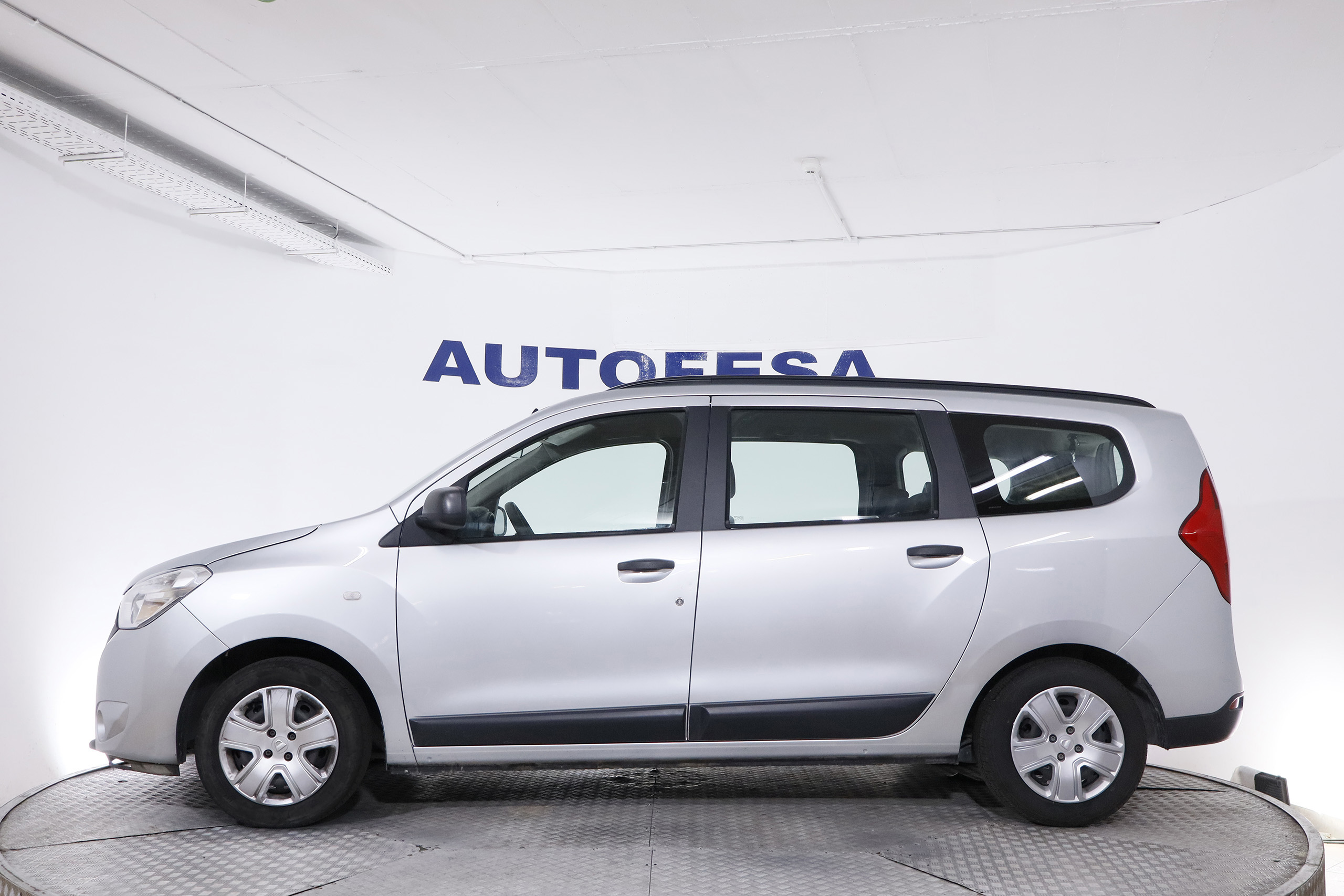 Dacia LODGY 1.6 TCE 100CV 7PLAZAS 5P S/S # IVA DEDUCIBLE, PARKTRONIC 1.3 TCE 100CV 7PLAZAS 5P S/S # IVA DEDUCIBLE, PARKTRONIC foto 5