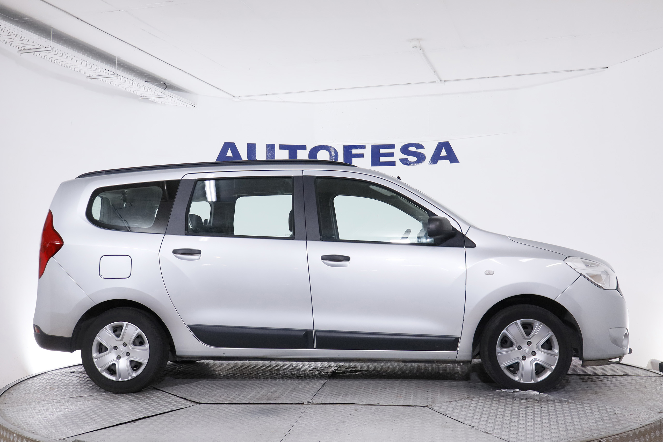 Dacia LODGY 1.6 TCE 100CV 7PLAZAS 5P S/S # IVA DEDUCIBLE, PARKTRONIC 1.3 TCE 100CV 7PLAZAS 5P S/S # IVA DEDUCIBLE, PARKTRONIC foto 10