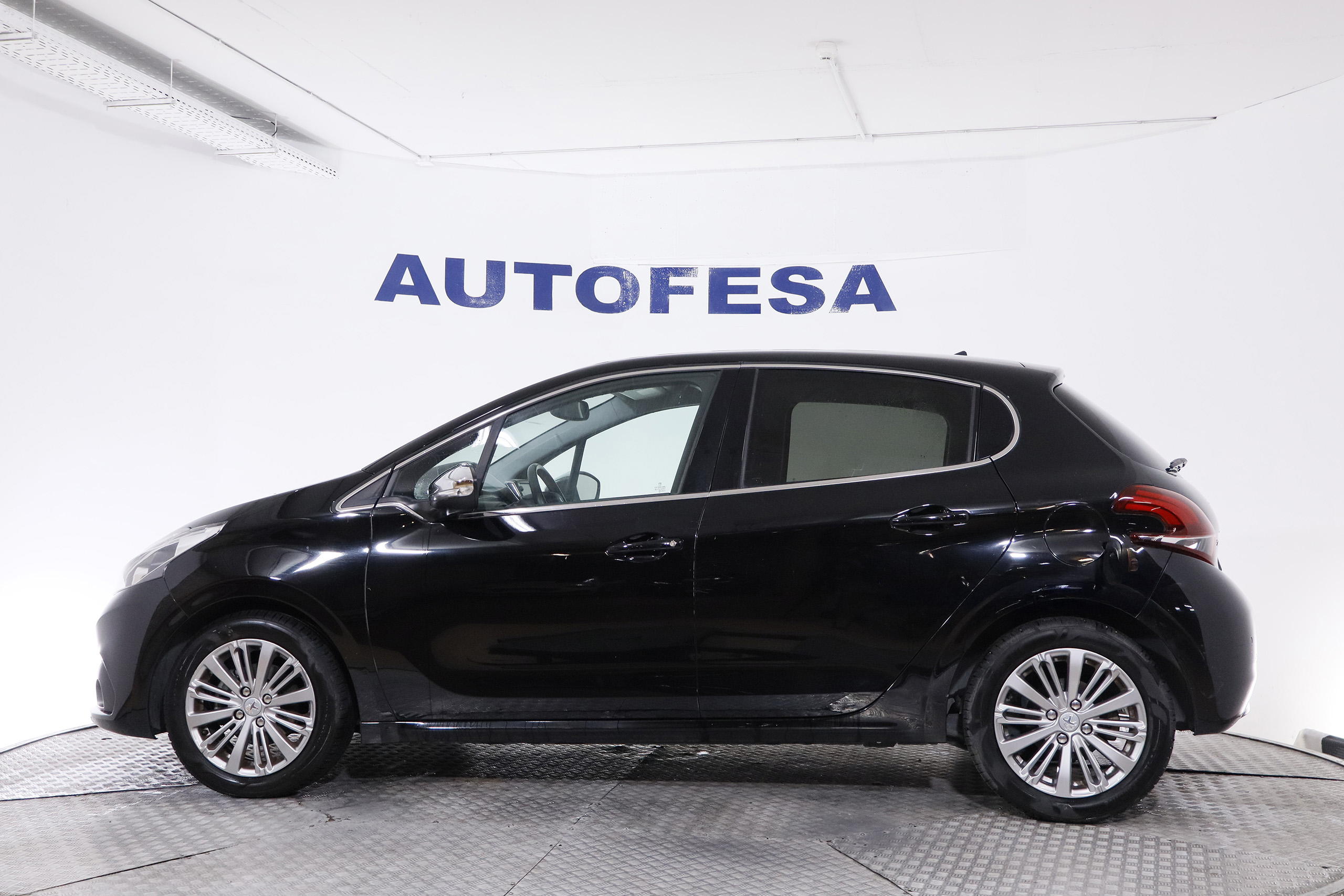 Peugeot 208 1.2 110CV ALLURE AUTO 5P S/S # NAVY foto 5