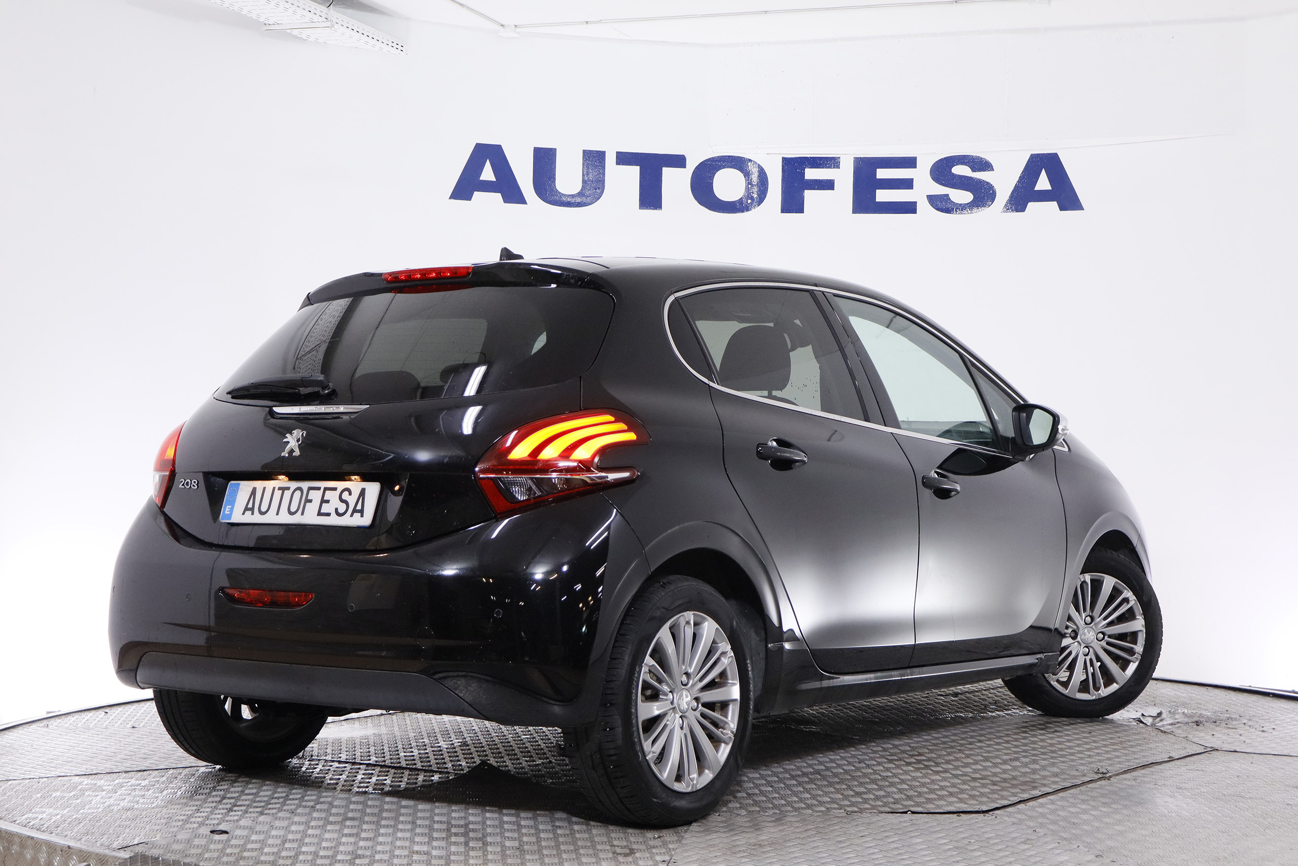 Peugeot 208 1.2 110CV ALLURE AUTO 5P S/S # NAVY foto 9