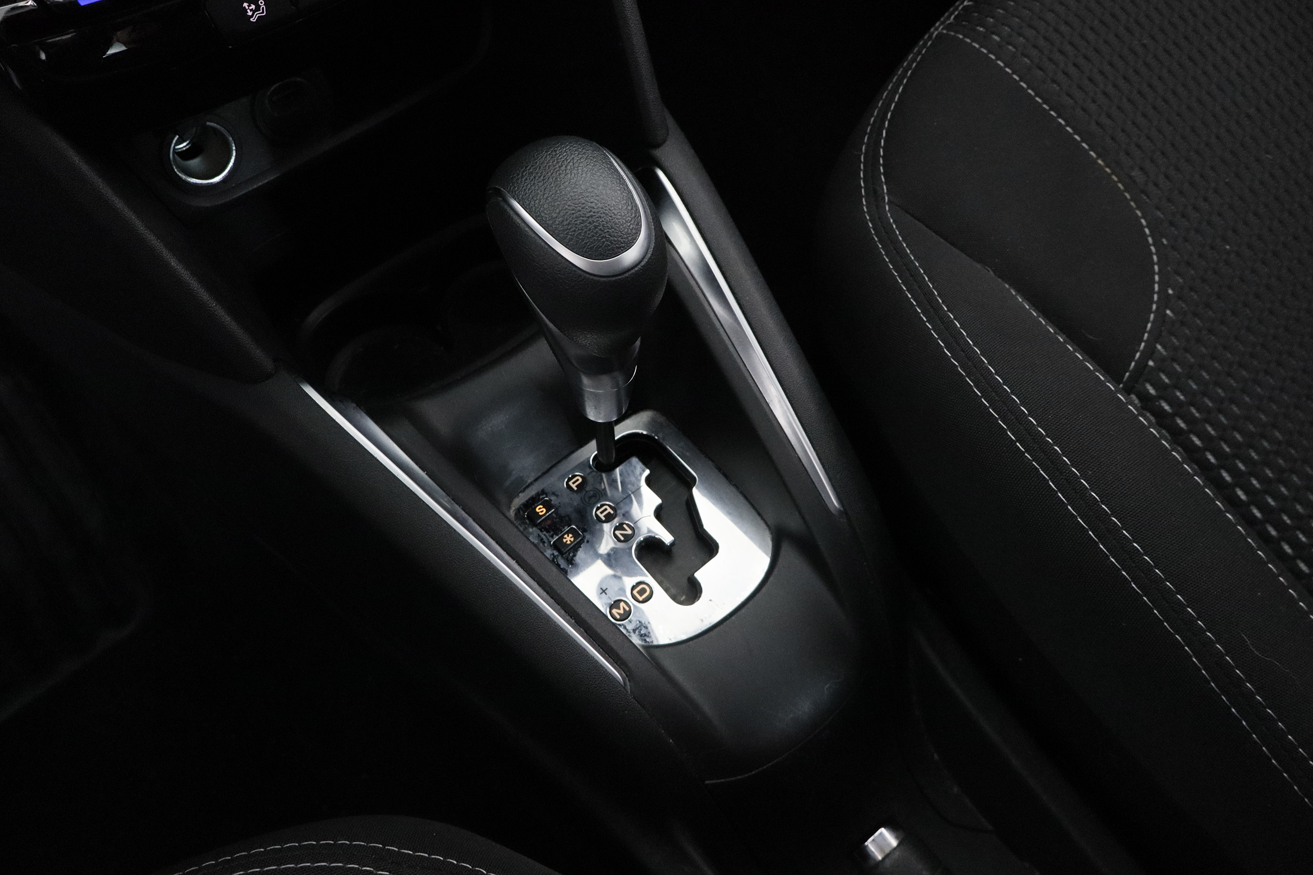 Peugeot 208 1.2 110CV ALLURE AUTO 5P S/S # NAVY foto 17