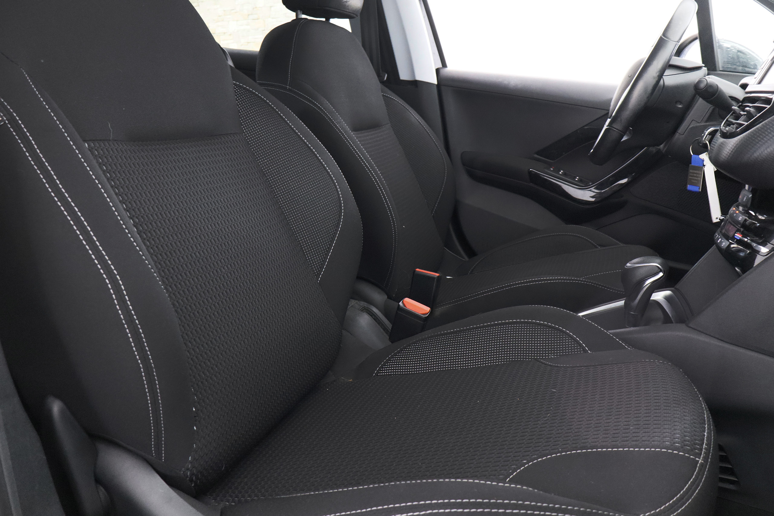 Peugeot 208 1.2 110CV ALLURE AUTO 5P S/S # NAVY foto 22