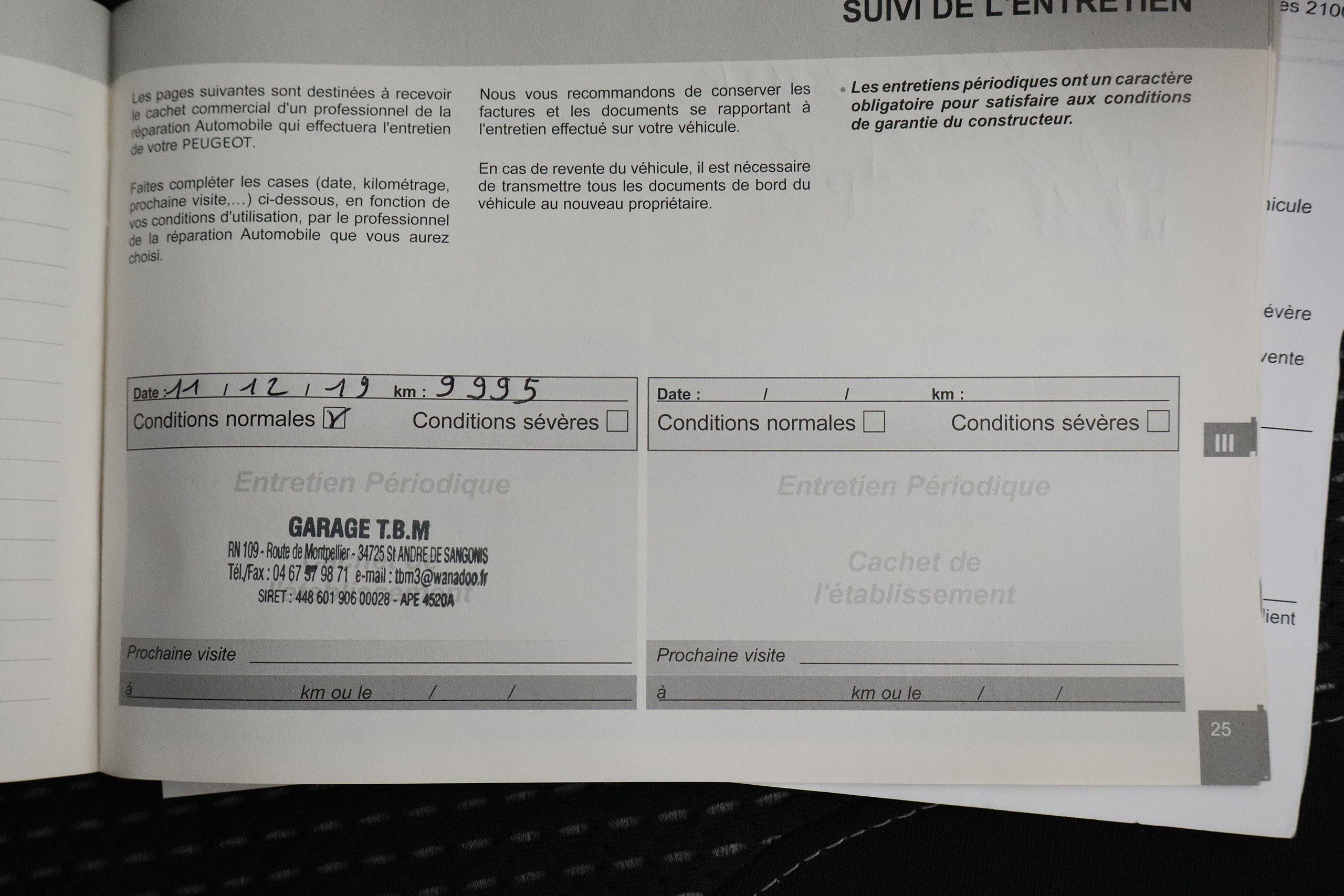 Peugeot 208 1.2 110CV ALLURE AUTO 5P S/S # NAVY foto 25