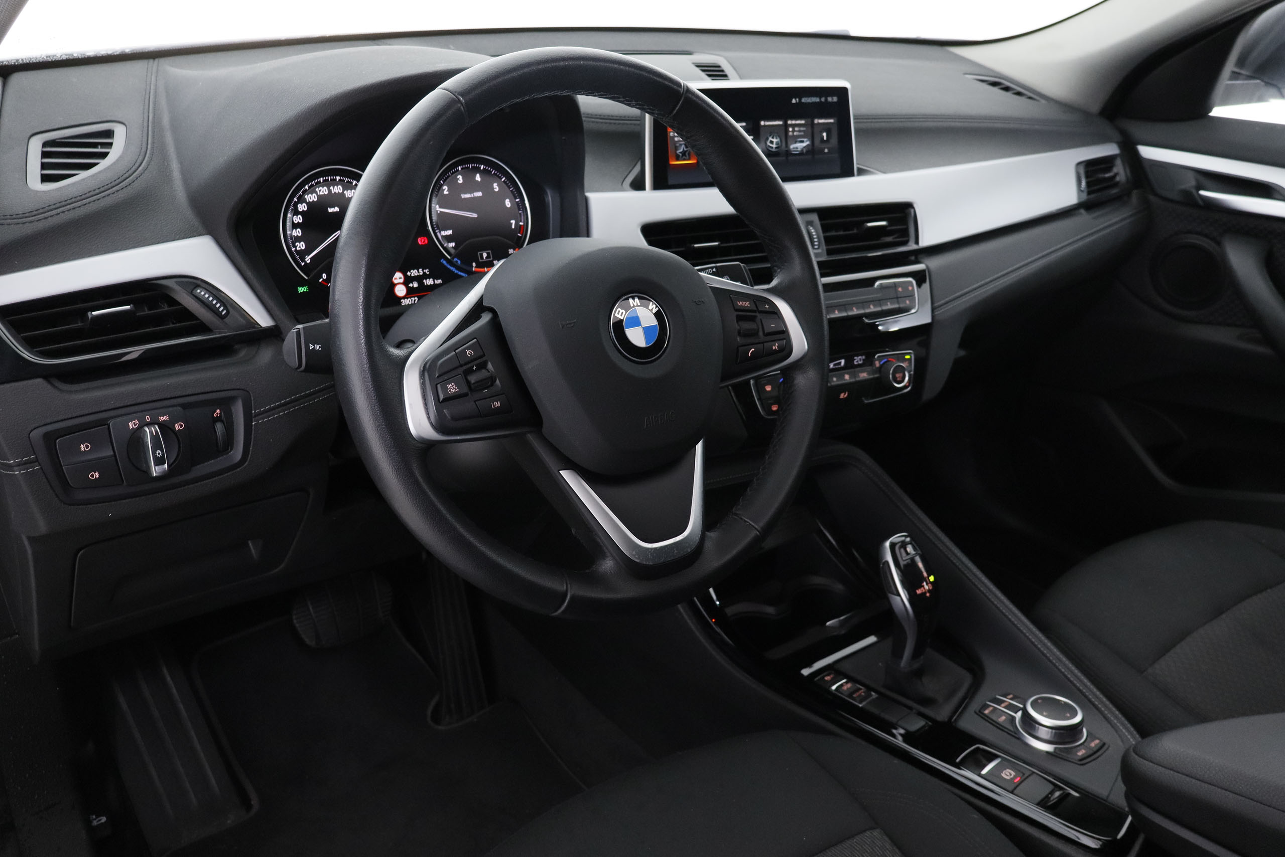 BMW X2 SDRIVE 18I AUTO 140CV 5P foto 14