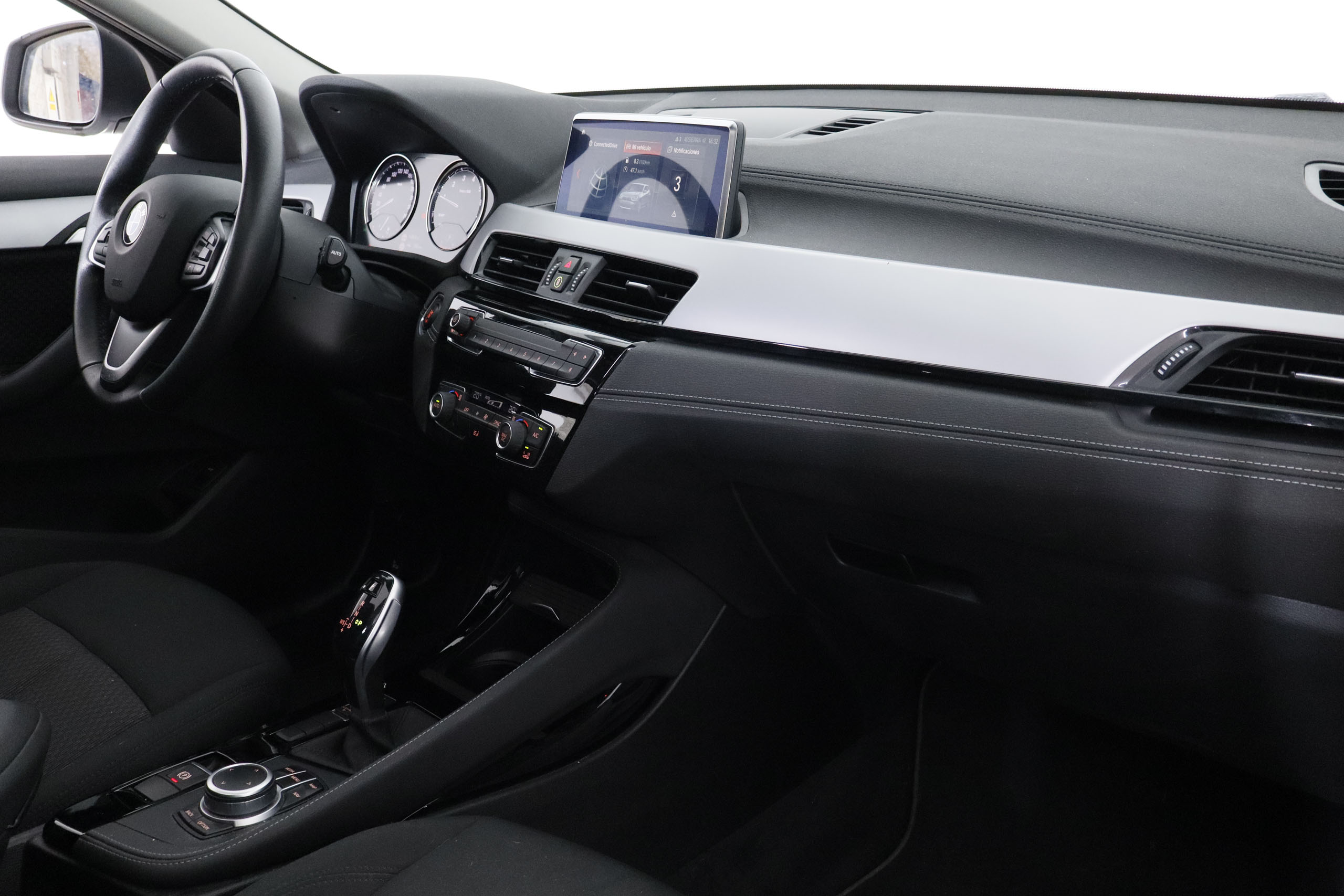 BMW X2 SDRIVE 18I AUTO 140CV 5P foto 15