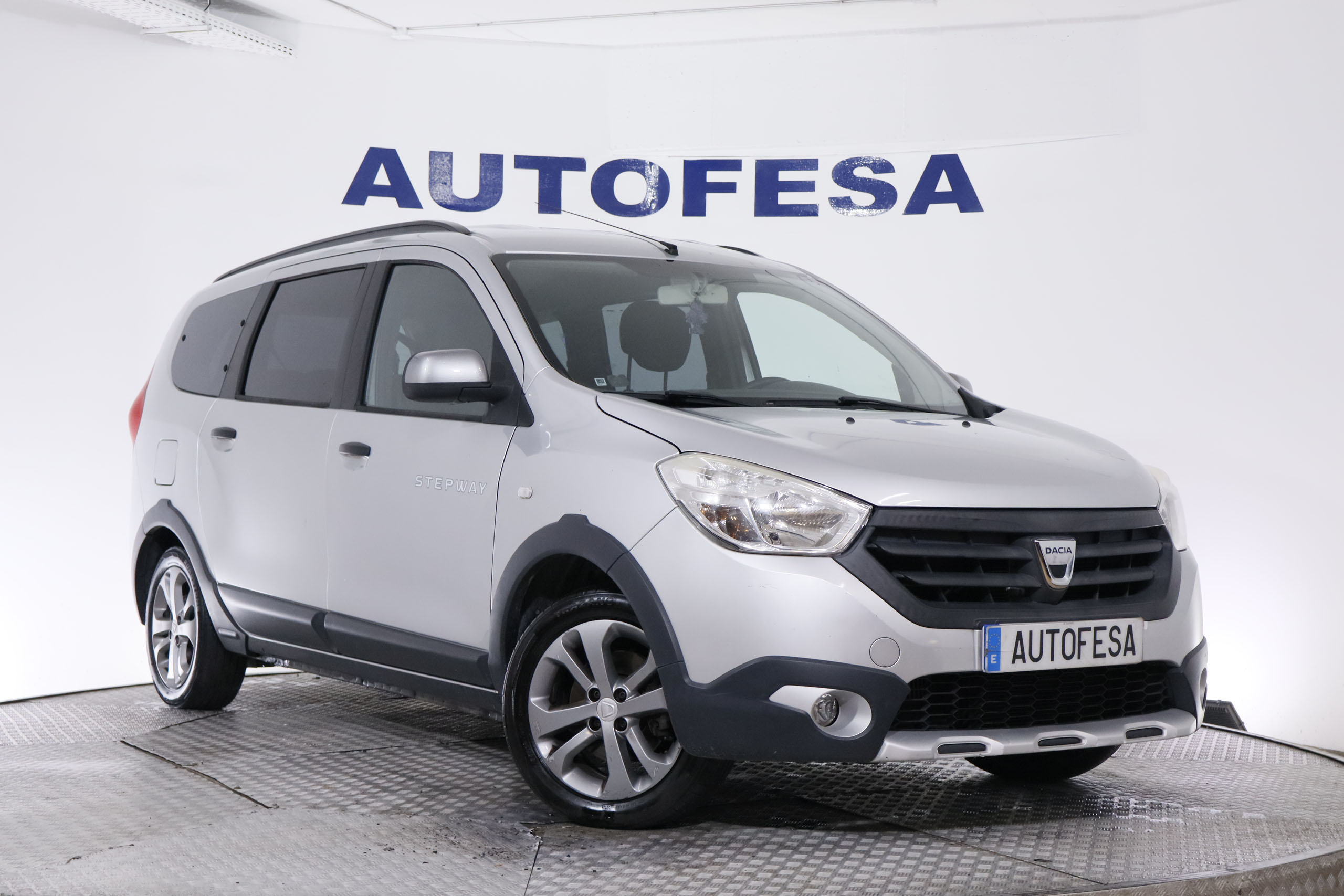 Dacia LODGY TCE STEPWAY 115CV 7 PLAZAS 5P # PARKTRONIC LODGY TCE STEPWAY 115CV 7 PLAZAS 5P # PARKTRONIC foto 3