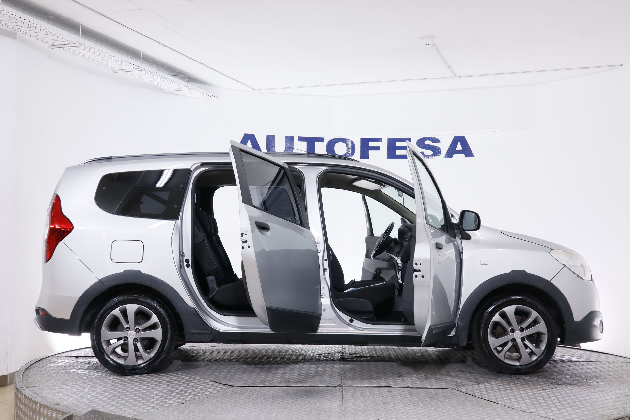 Dacia LODGY TCE STEPWAY 115CV 7 PLAZAS 5P # PARKTRONIC LODGY TCE STEPWAY 115CV 7 PLAZAS 5P # PARKTRONIC foto 13