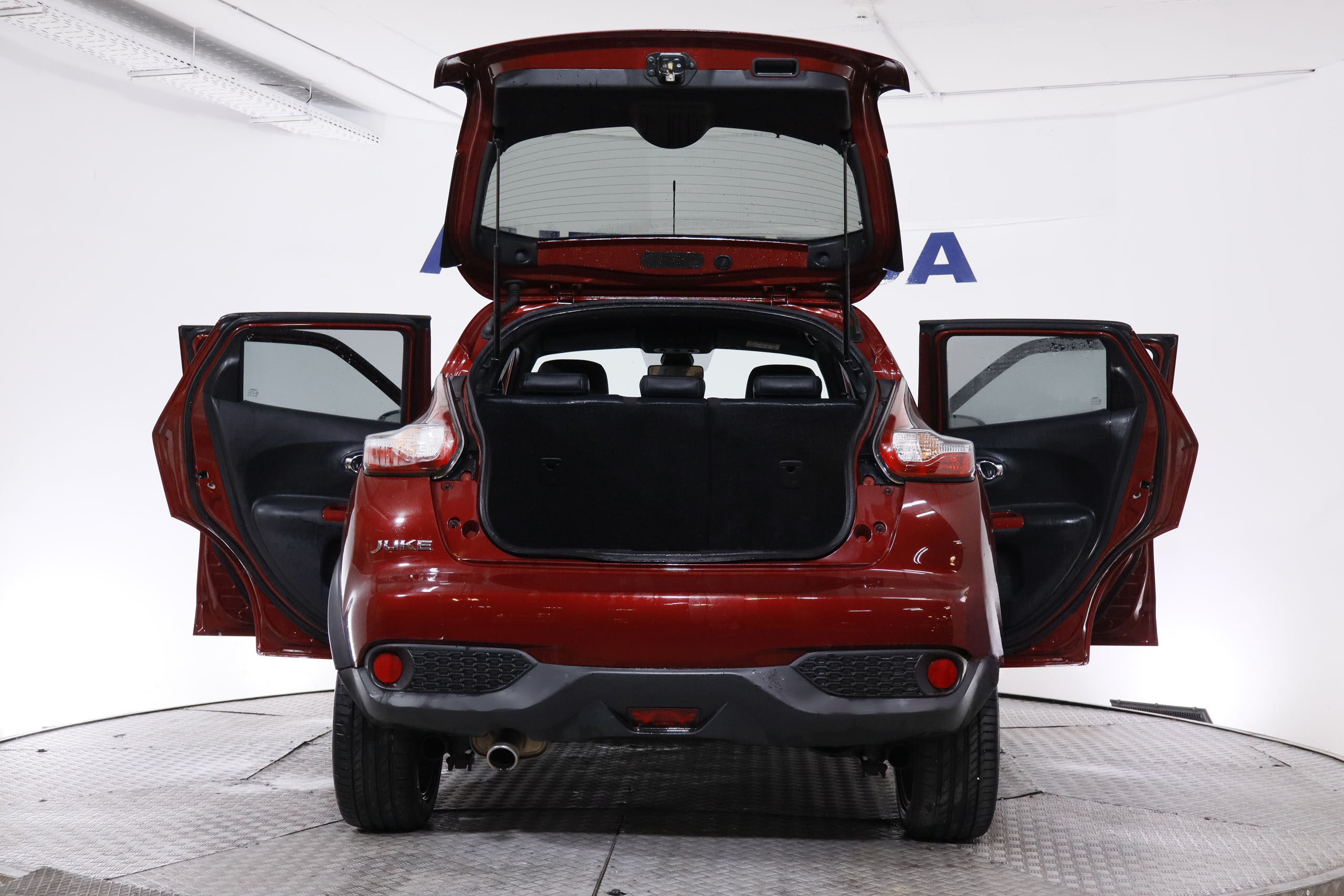 Nissan Juke JUKE 1.5 DCI 110CV TEKNA 5P # NAVY,CAMARA TRASERA foto 11