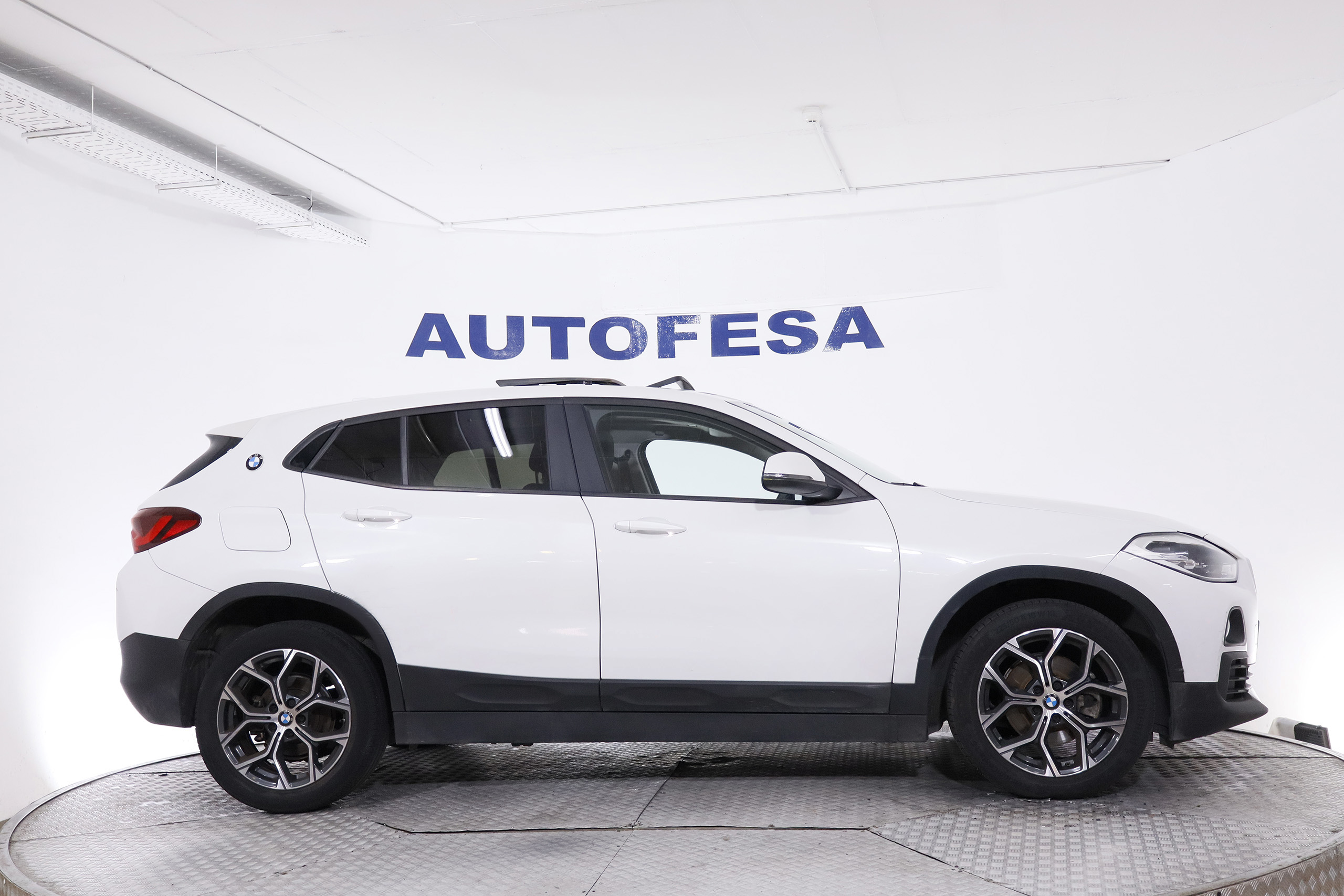 BMW X2 SDRIVE 18I 140CV  AUTO 5P S/S # IVA DEDUCIBLE, TECHO ELE PANORAMICO, NAVY, FAROS LED foto 10
