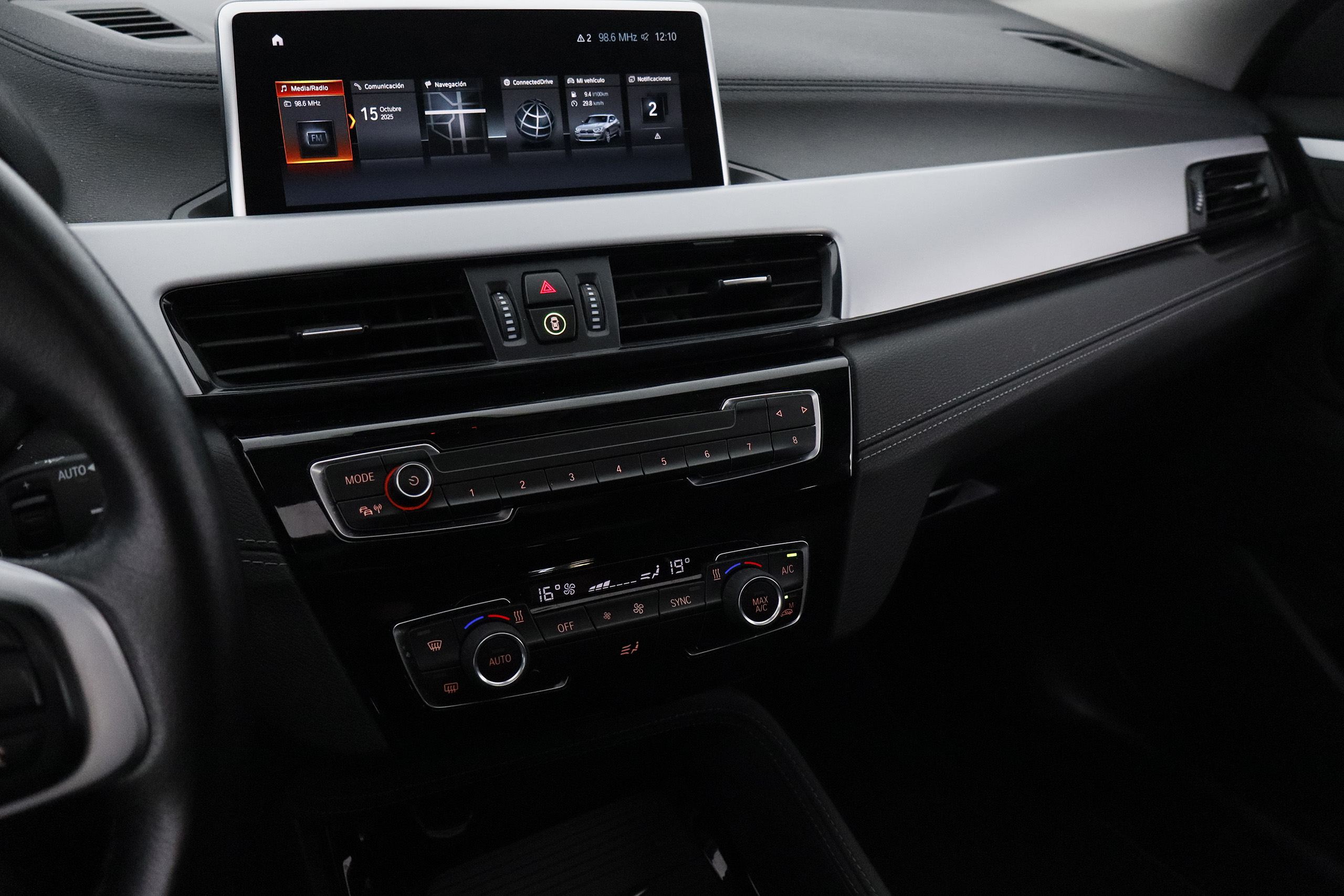 BMW X2 SDRIVE 18I 140CV  AUTO 5P S/S # IVA DEDUCIBLE, TECHO ELE PANORAMICO, NAVY, FAROS LED foto 20