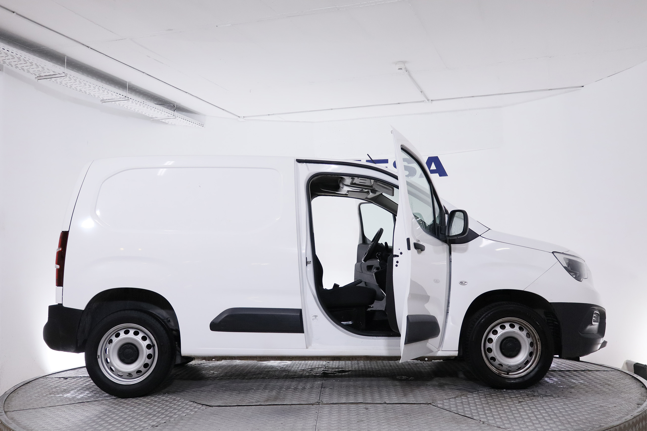 Opel Combo CARGO EXPRESS 1.5 TD 1000 KG 100CV 3P S/S # IVA DEDUCIBLE, BLUETOOTH foto 11