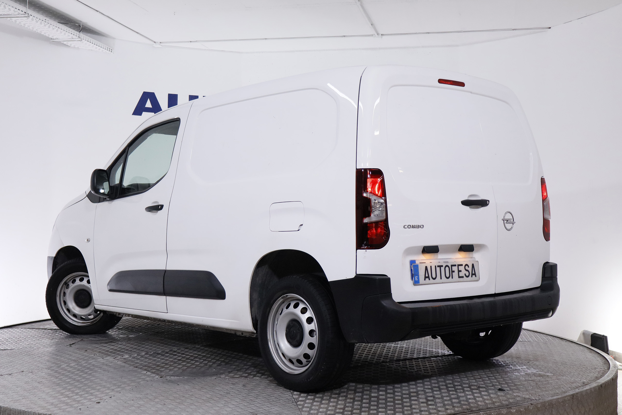 Opel Combo CARGO EXPRESS 1.5 TD 1000 KG 100CV 3P S/S # IVA DEDUCIBLE, BLUETOOTH foto 6