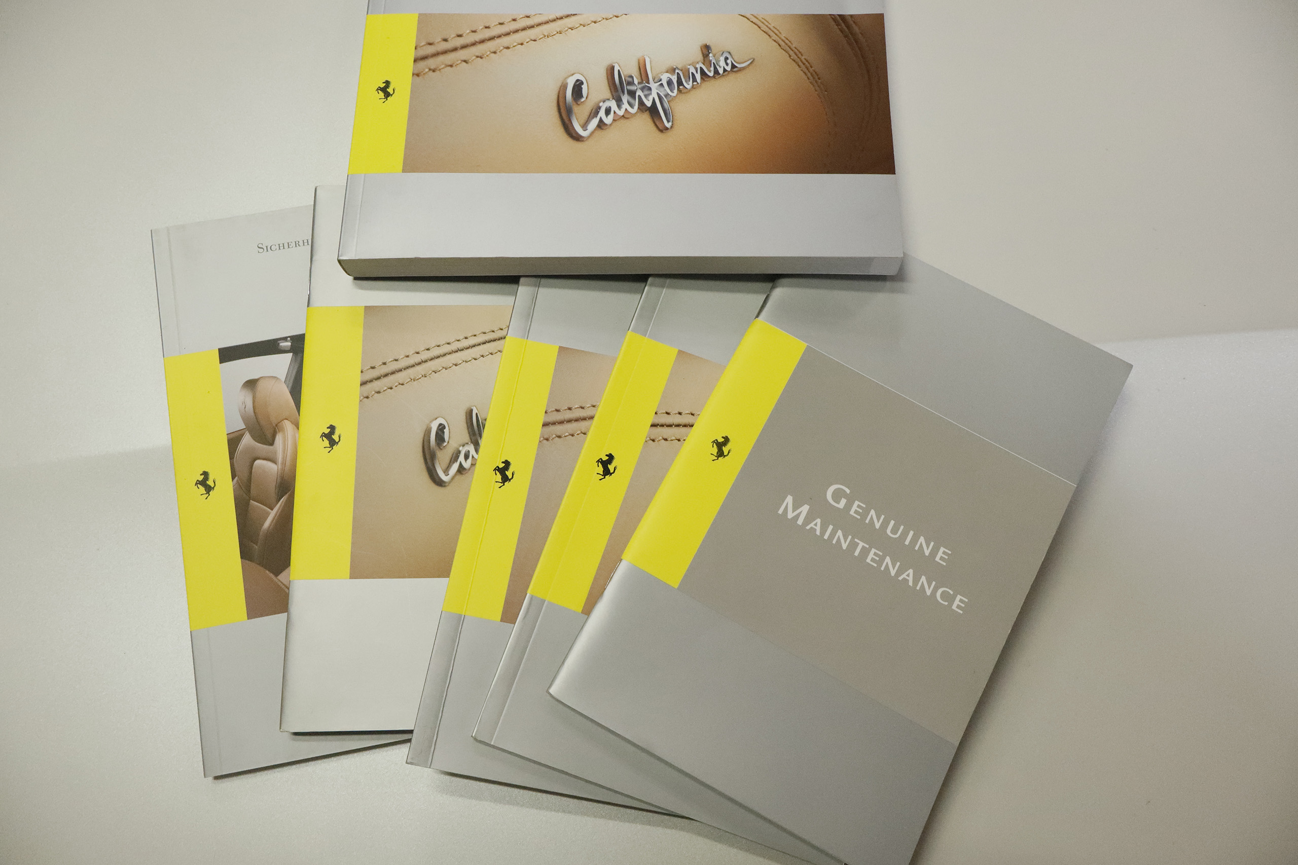 Ferrari CALIFORNIA 4.3 V8 AUTO 490CV 2P # NAVY,CUERO,BIXENON foto 30