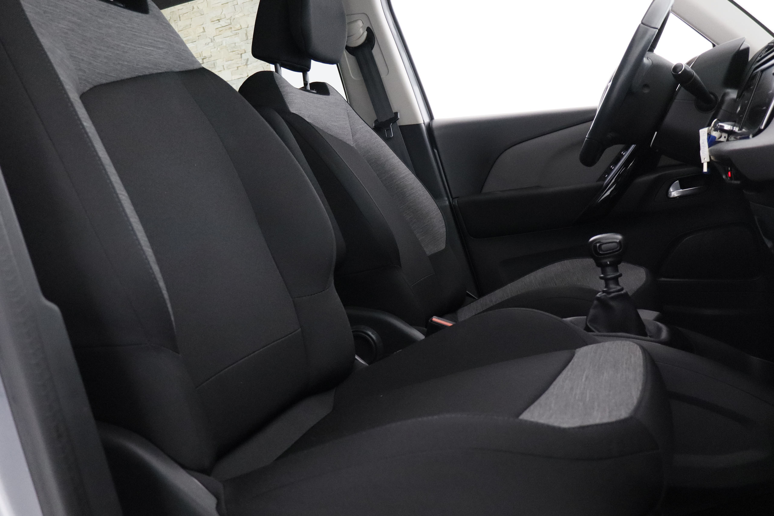 Citroen C4 SPACETOURER 1.2i 130CV FEEL 5P # NAVY,CAMARA TRASERA C4 SPACETOURER 1.2i 130CV FEEL 5P # NAVY,CAMARA TRASERA foto 26