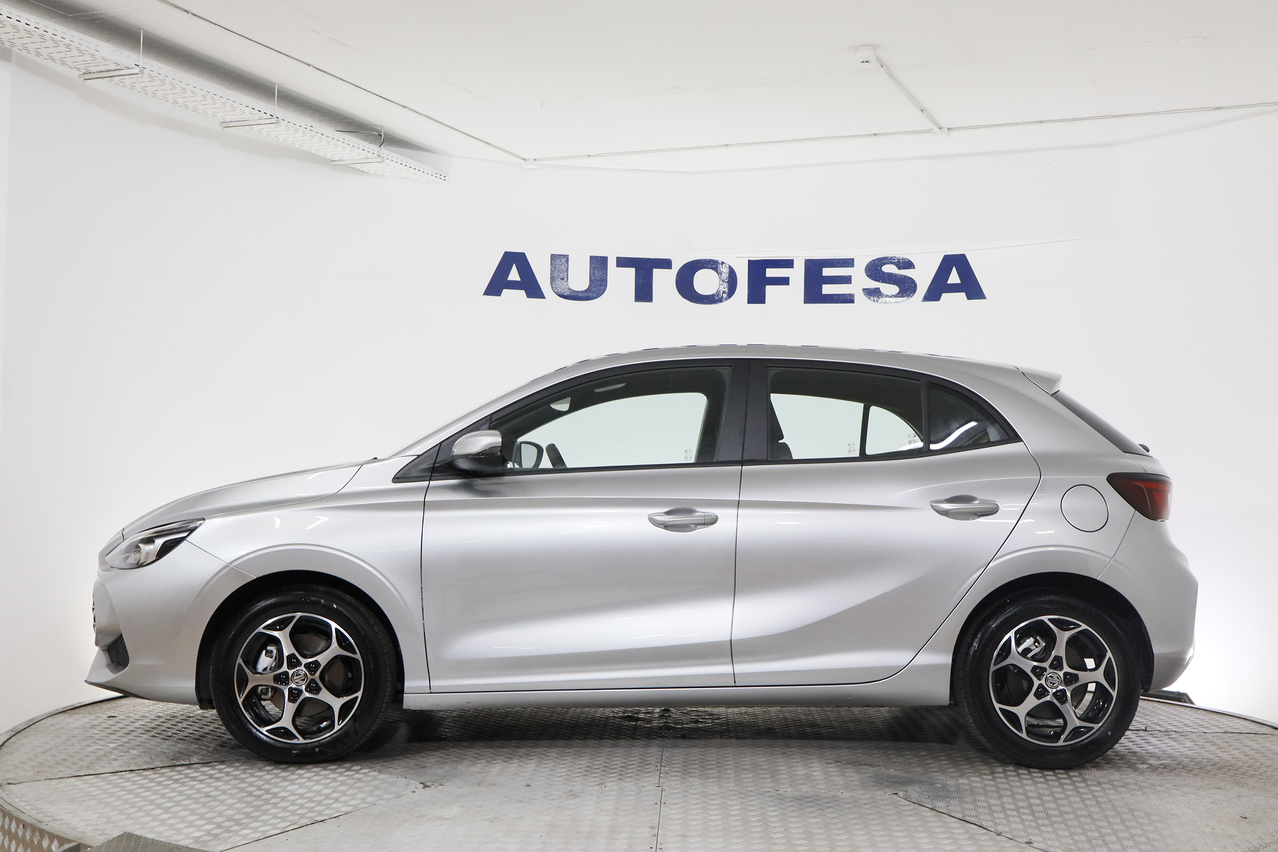 Mg MG3 1.5 L HYBRID  195 CH COMFORT 5P # GARANTIA FAB 12/2031, IVA DEDUCIBLE, NAVY foto 5