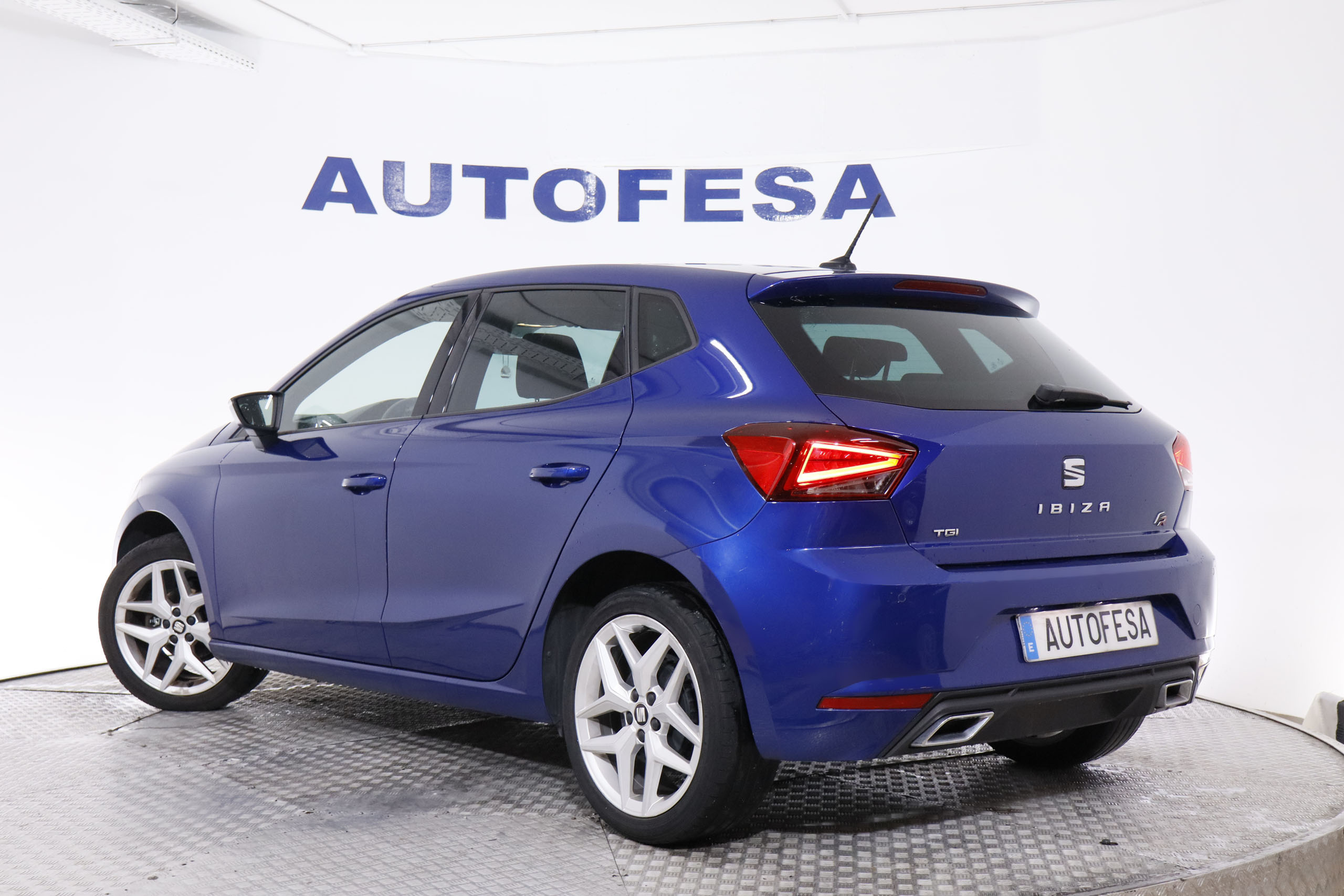 Seat Ibiza 1.0 TGI GNC FR XL 90CV 5P # NAVY,FAROS LED,PARKTRONIC foto 9