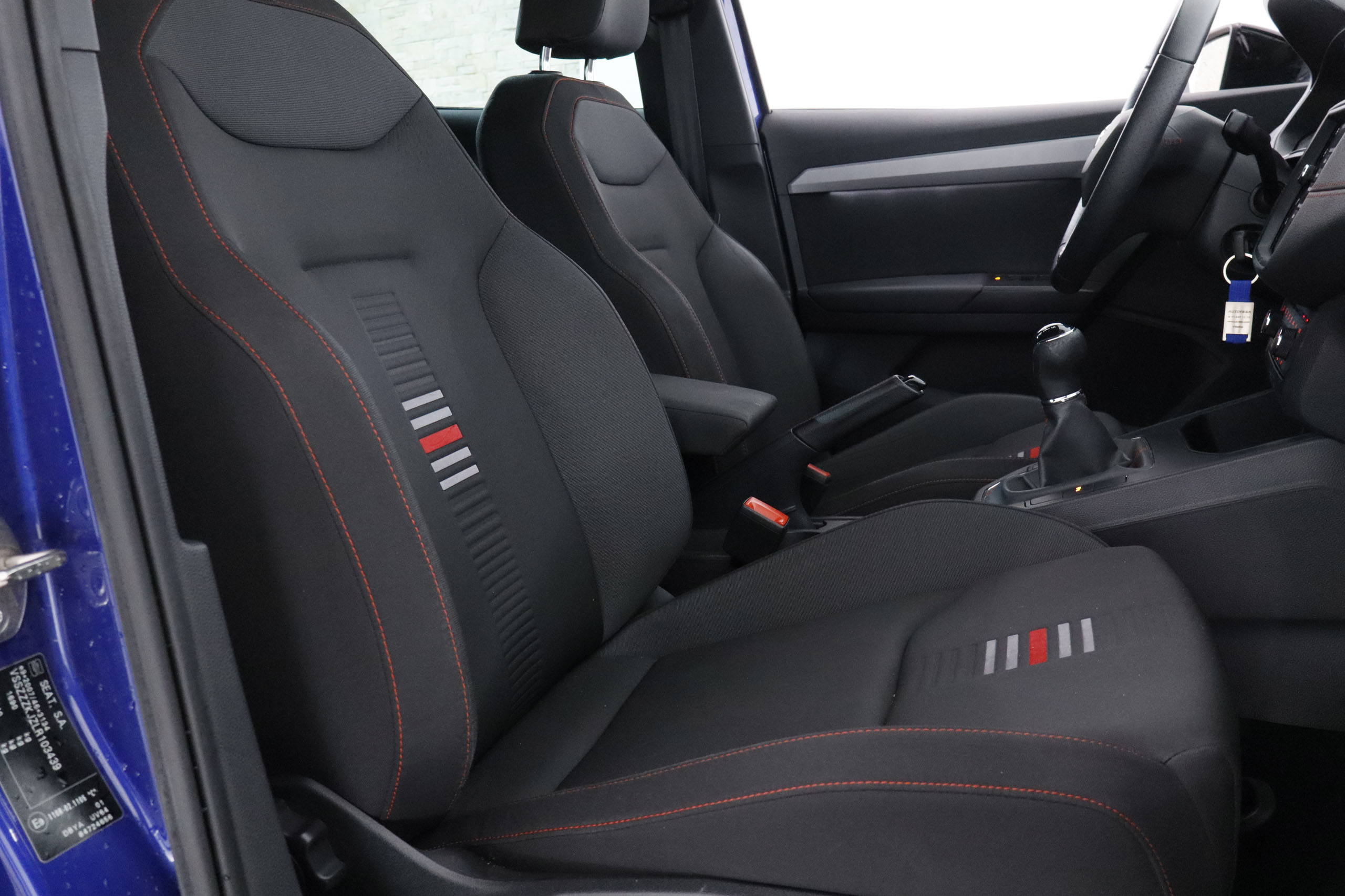 Seat Ibiza 1.0 TGI GNC FR XL 90CV 5P # NAVY,FAROS LED,PARKTRONIC foto 21