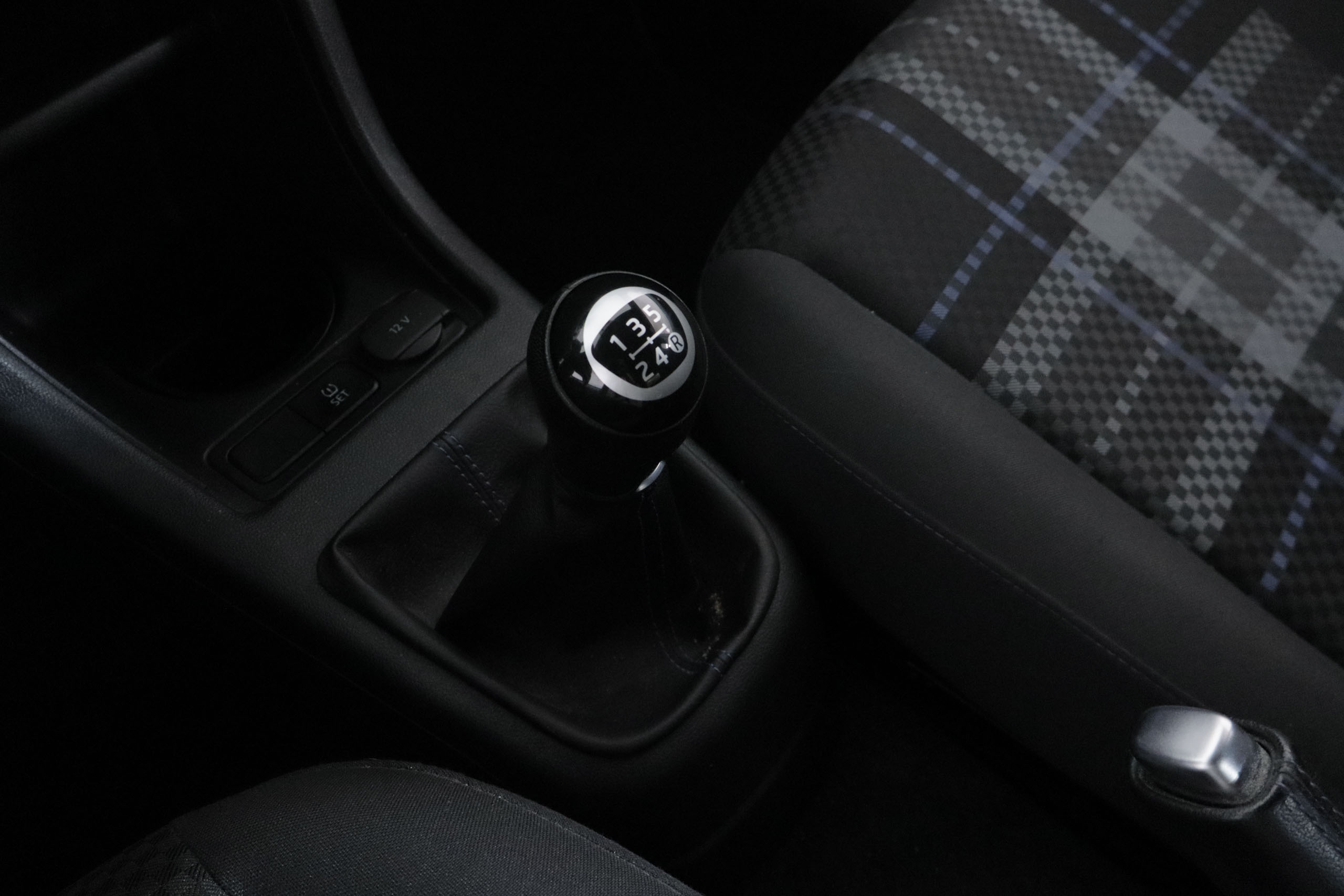 Volkswagen Up! 1.0 MOVE UP 60CV 5P # PARKTRONIC foto 19