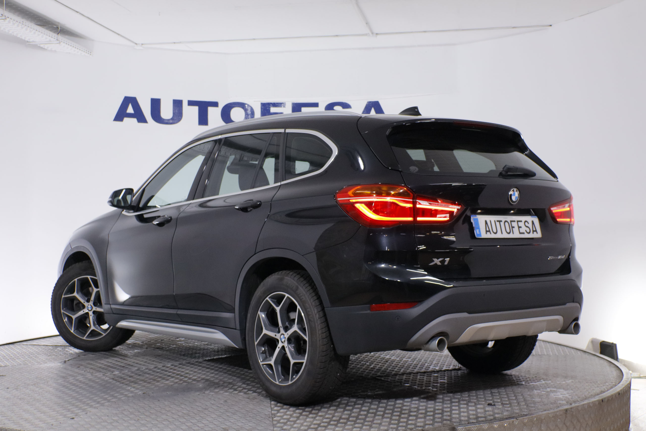 BMW X1 18D XDRIVE XLINE AUTO 150CV 5P # IVA DEDUCIBLE,NAVY,CUERO,PARKTRONIC foto 3