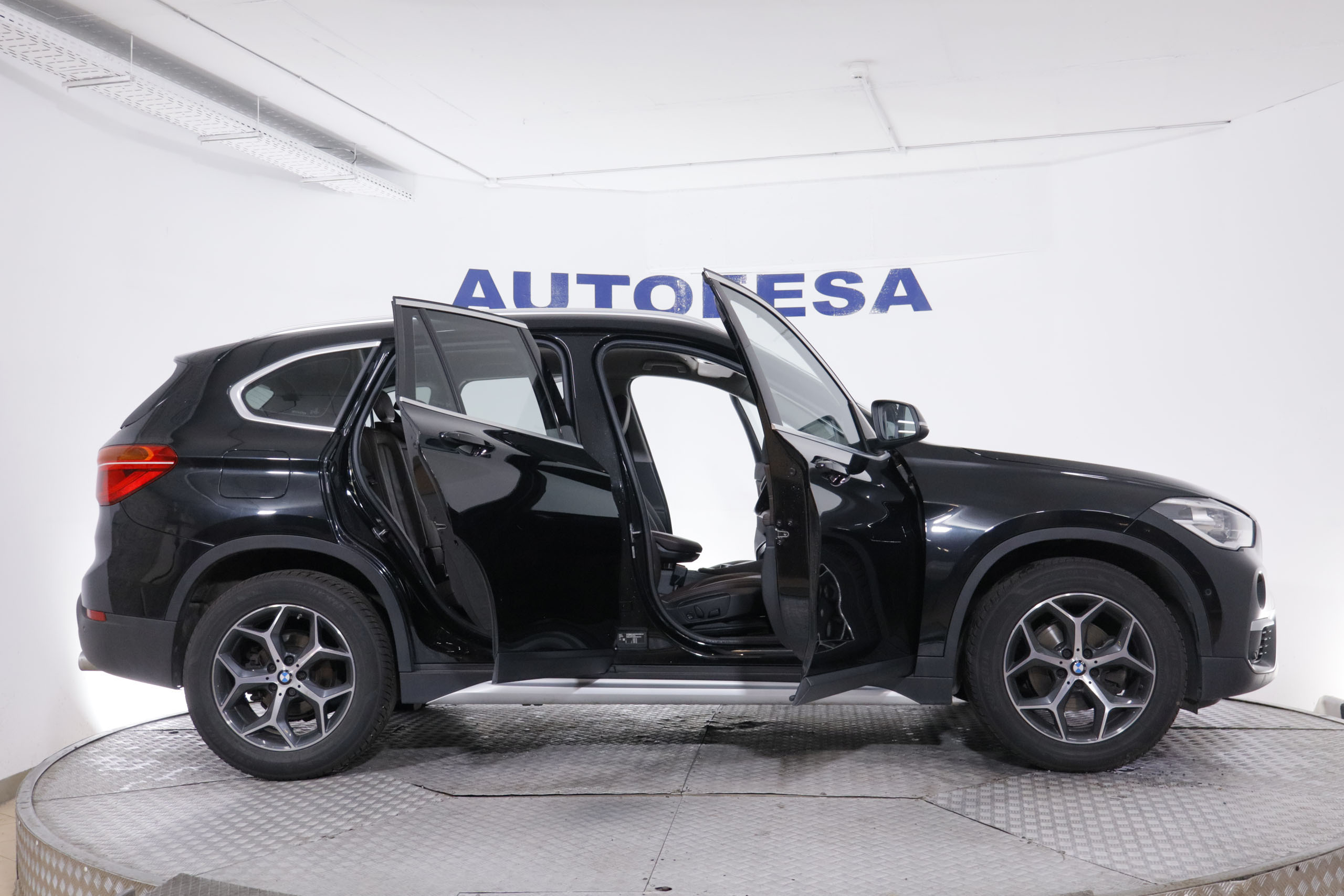 BMW X1 18D XDRIVE XLINE AUTO 150CV 5P # IVA DEDUCIBLE,NAVY,CUERO,PARKTRONIC foto 5