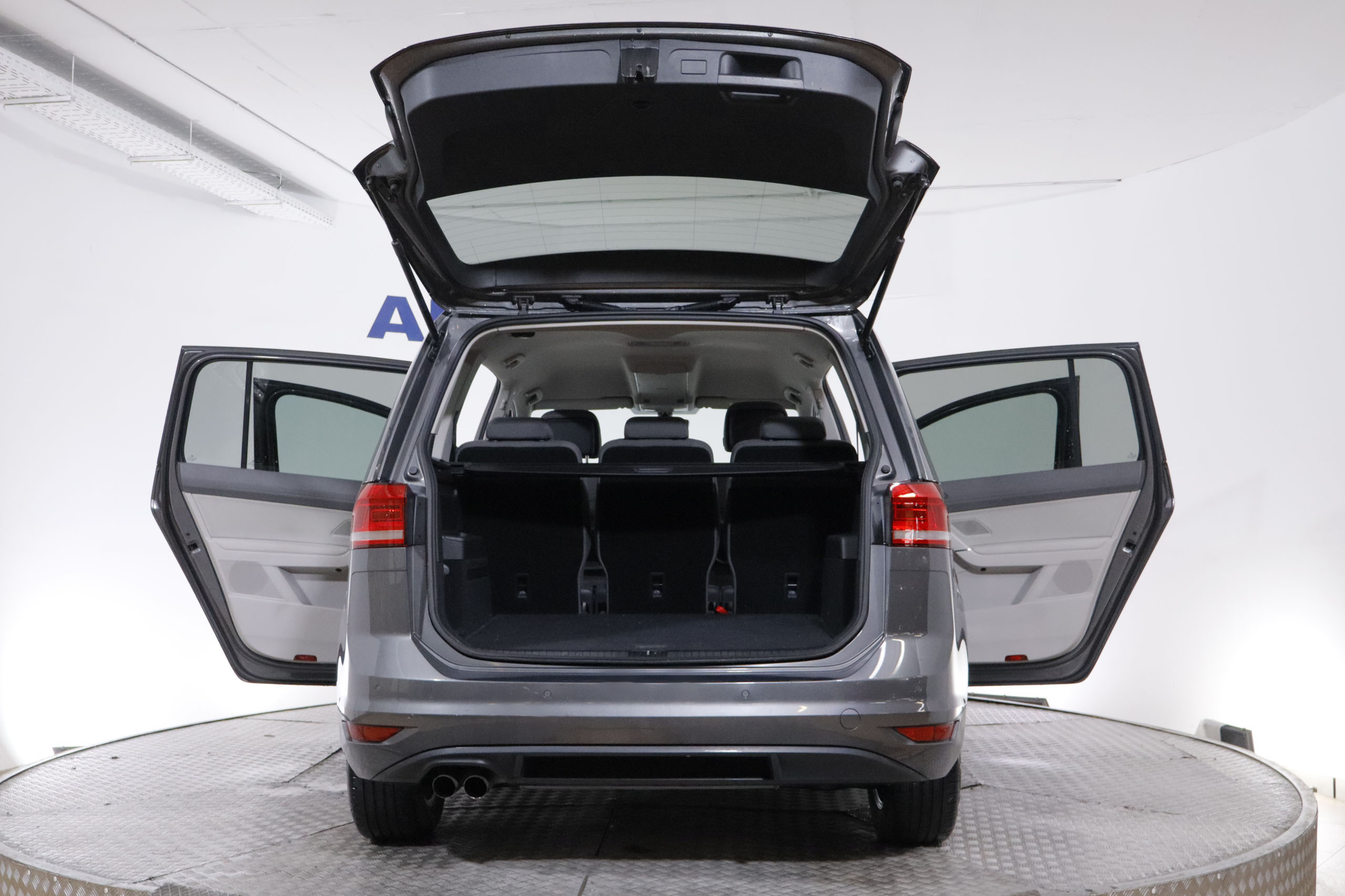 Volkswagen TOURAN 1.4 TSI 150CV DSG CONFORTLINE 5P # NAVY,PARKTRONIC 1.4 TSI 150CV DSG CONFORTLINE 5P # NAVY,PARKTRONIC foto 10