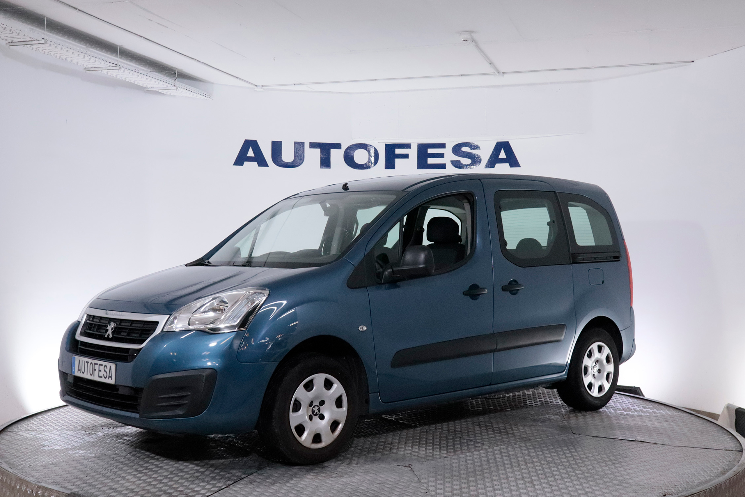 Peugeot Partner TEPEE 1.2 110CV ACTIVE 5P # PARKTORNIC foto 1