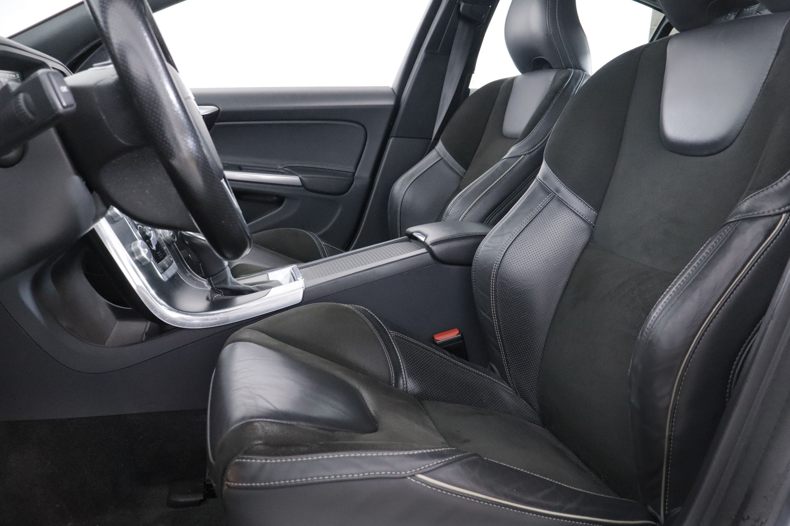 Volvo S60 2.0 D3 R-DESIGN AUTO 150CV 4P # NAVY,XENON,PARKTRONIC foto 21