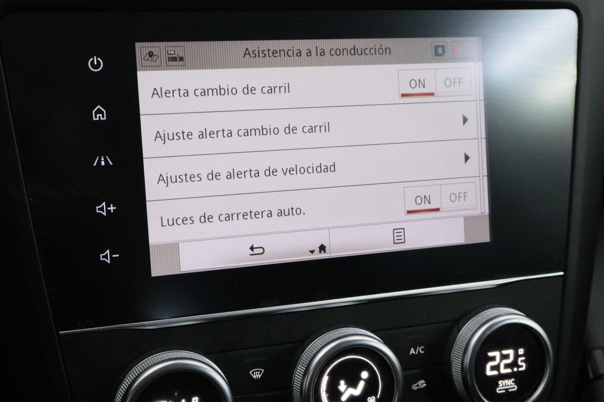 Renault Kadjar 1.5 BLUE DCI ZEN AUTO EDC 115CV 5P # NAVY,PARKTRONIC foto 19