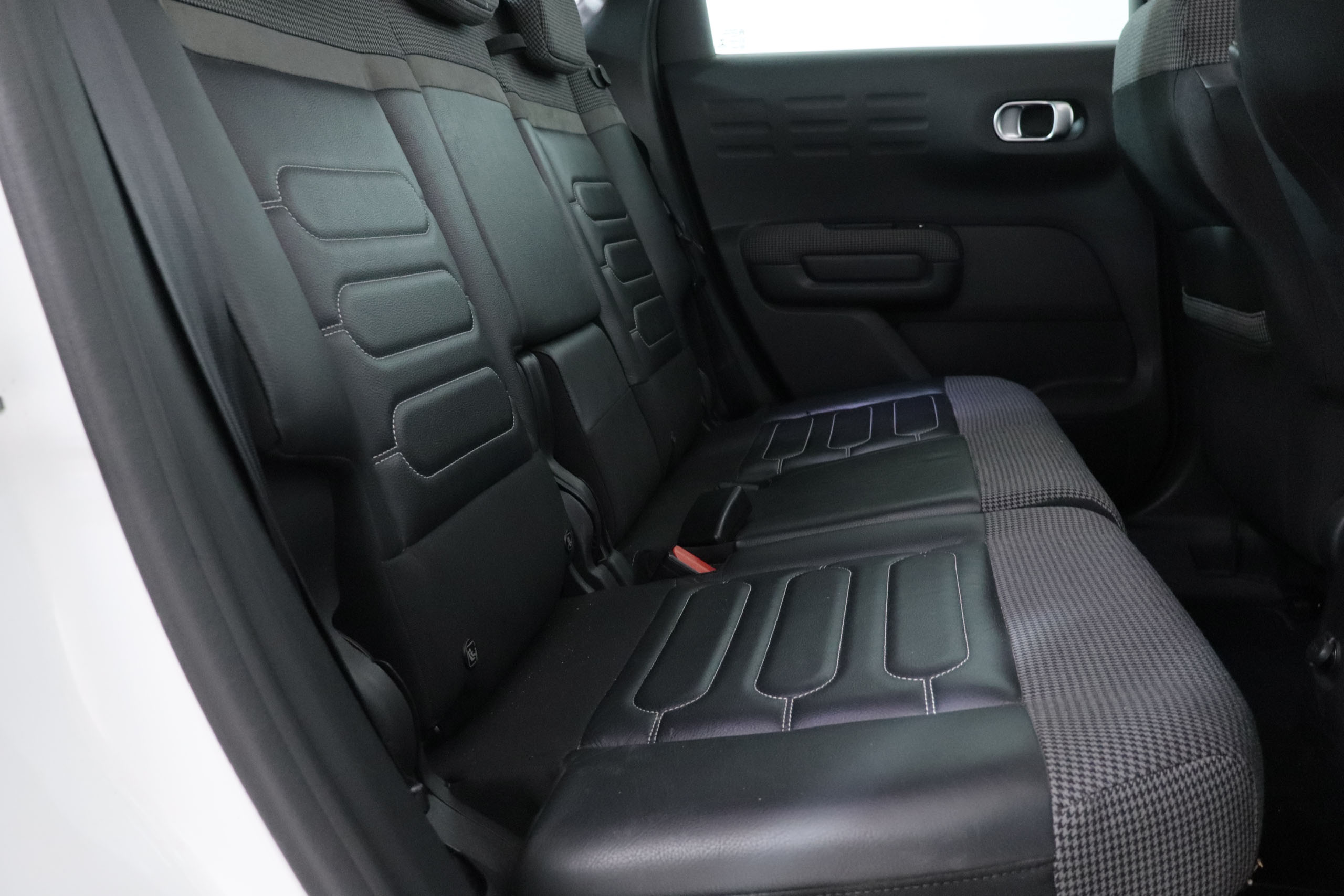 Citroen C3 Aircross 1.2 PURETECH SHINE 110CV # TECHO PANORAMICO ELE,NAVY, foto 29