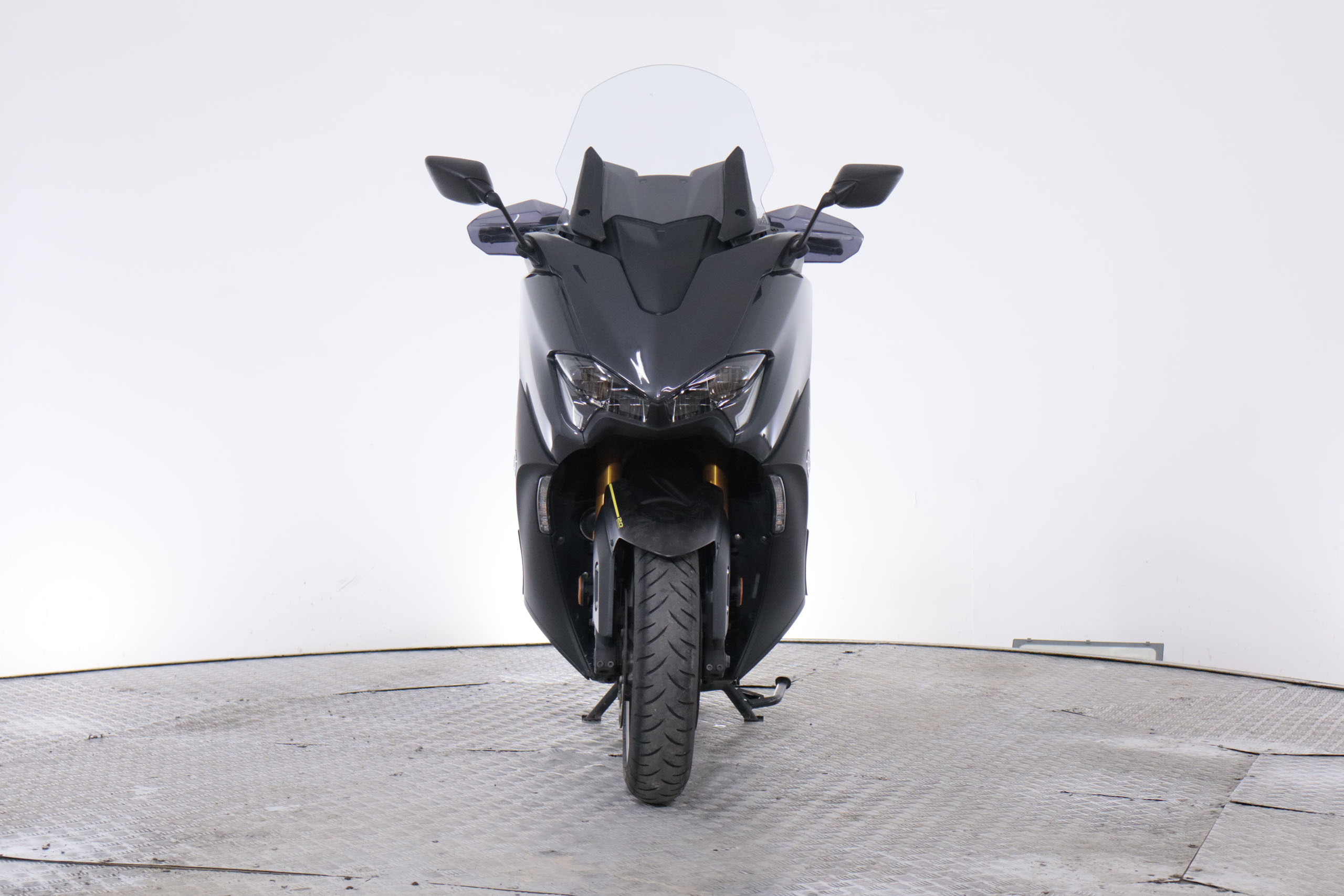 Yamaha T-MAX 560 T-MAX 560 20TH ANNIVERSARY 48CV ABS TCS # FAROS LED,ASIENTOS CALEFACTABLES foto 3