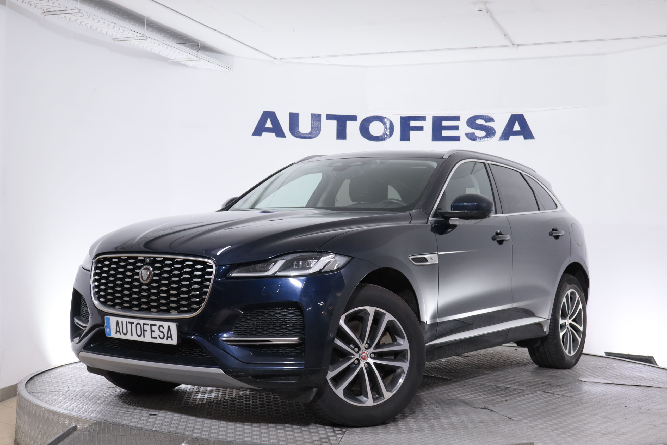 Jaguar FPACE 2.0 PHEV P400E AWD AUTO 400CV 5P # IVA DEDUCIBLE,NAVY,FAROS LED,CUERO, 2.0 PHEV P400E AWD AUTO 400CV 5P # IVA DEDUCIBLE,NAVY,FAROS LED,CUERO, foto 1