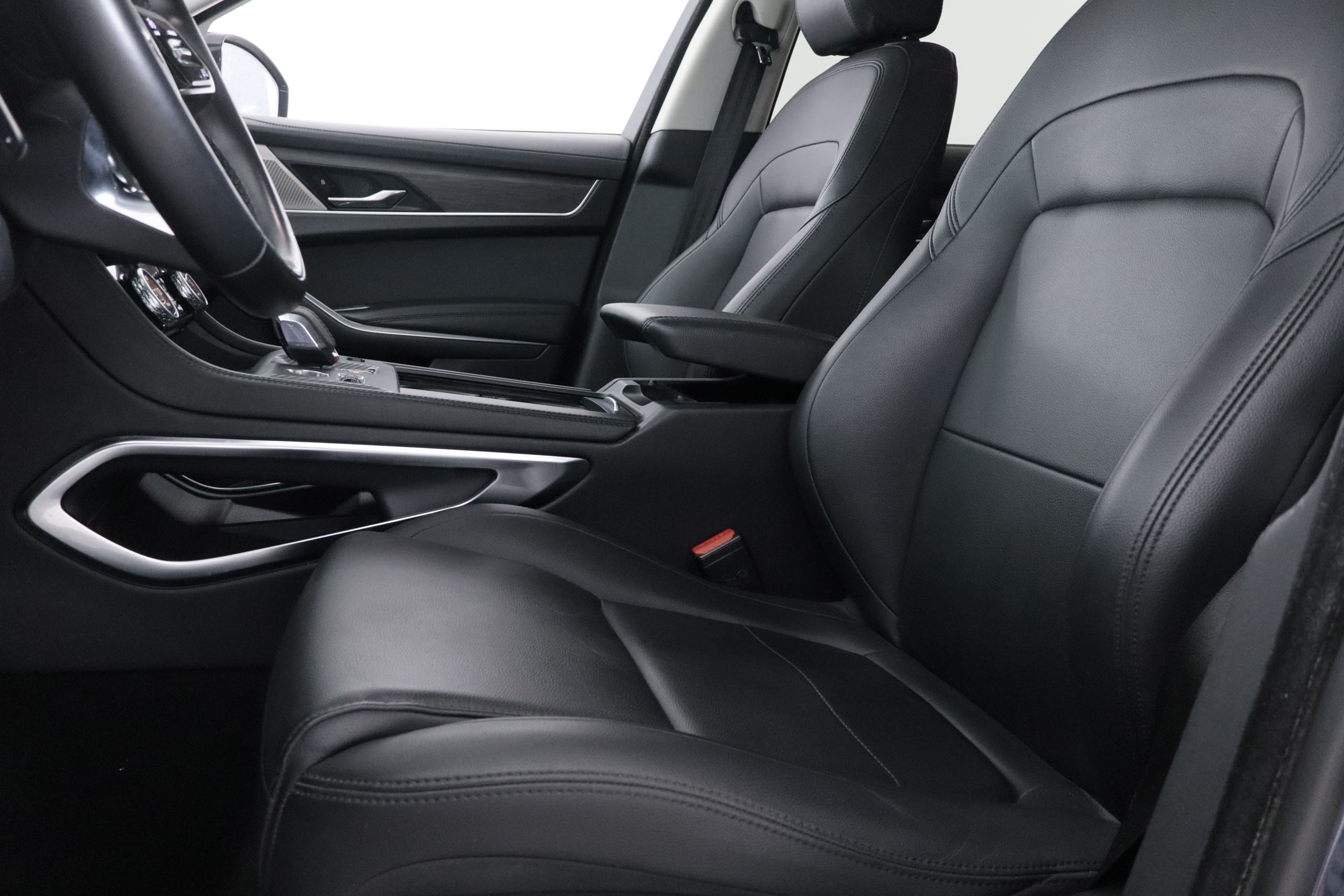 Jaguar FPACE 2.0 PHEV P400E AWD AUTO 400CV 5P # IVA DEDUCIBLE,NAVY,FAROS LED,CUERO, 2.0 PHEV P400E AWD AUTO 400CV 5P # IVA DEDUCIBLE,NAVY,FAROS LED,CUERO, foto 24