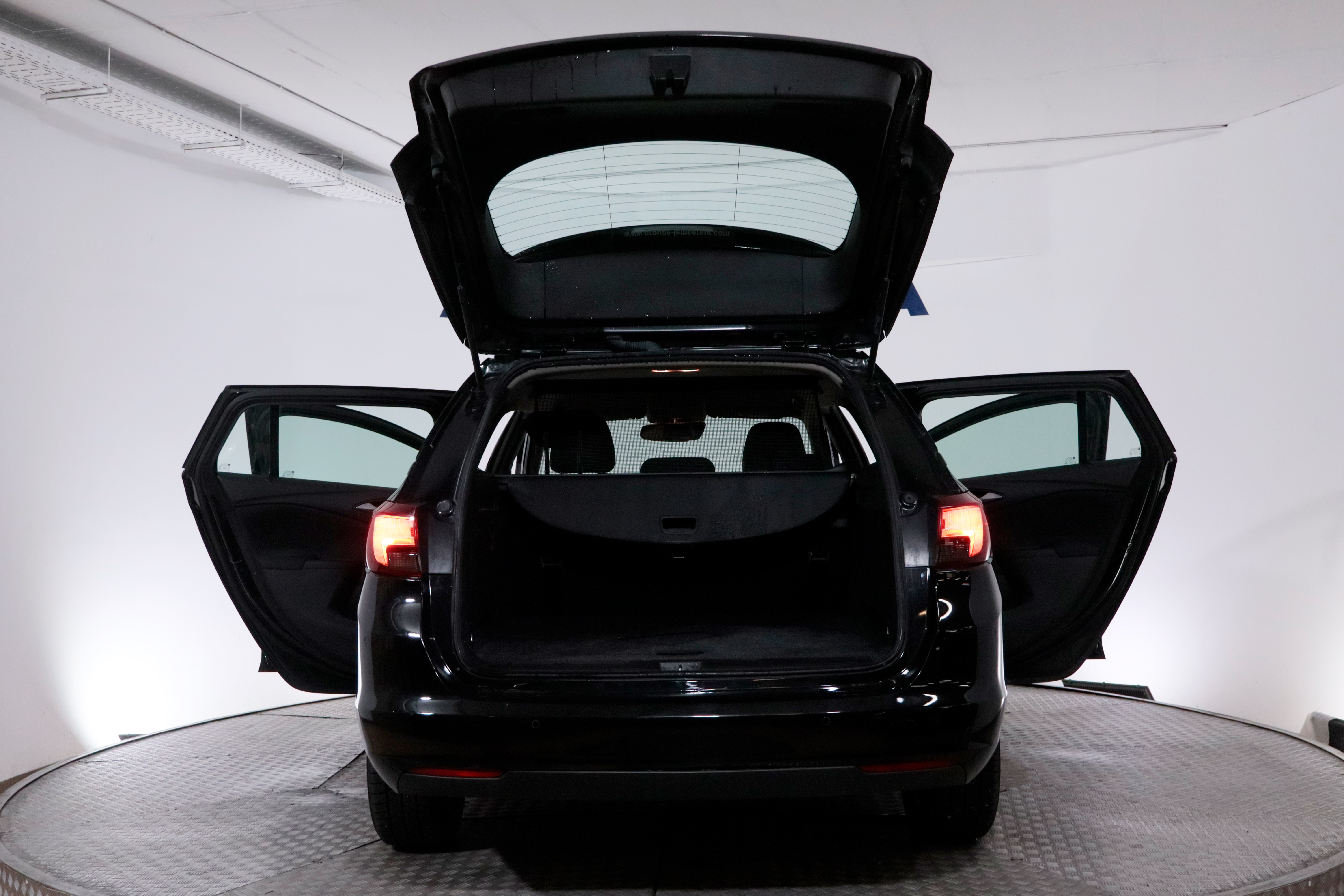 Opel Astra SPORTS TOURER 1.5 D 122CV 5P foto 11