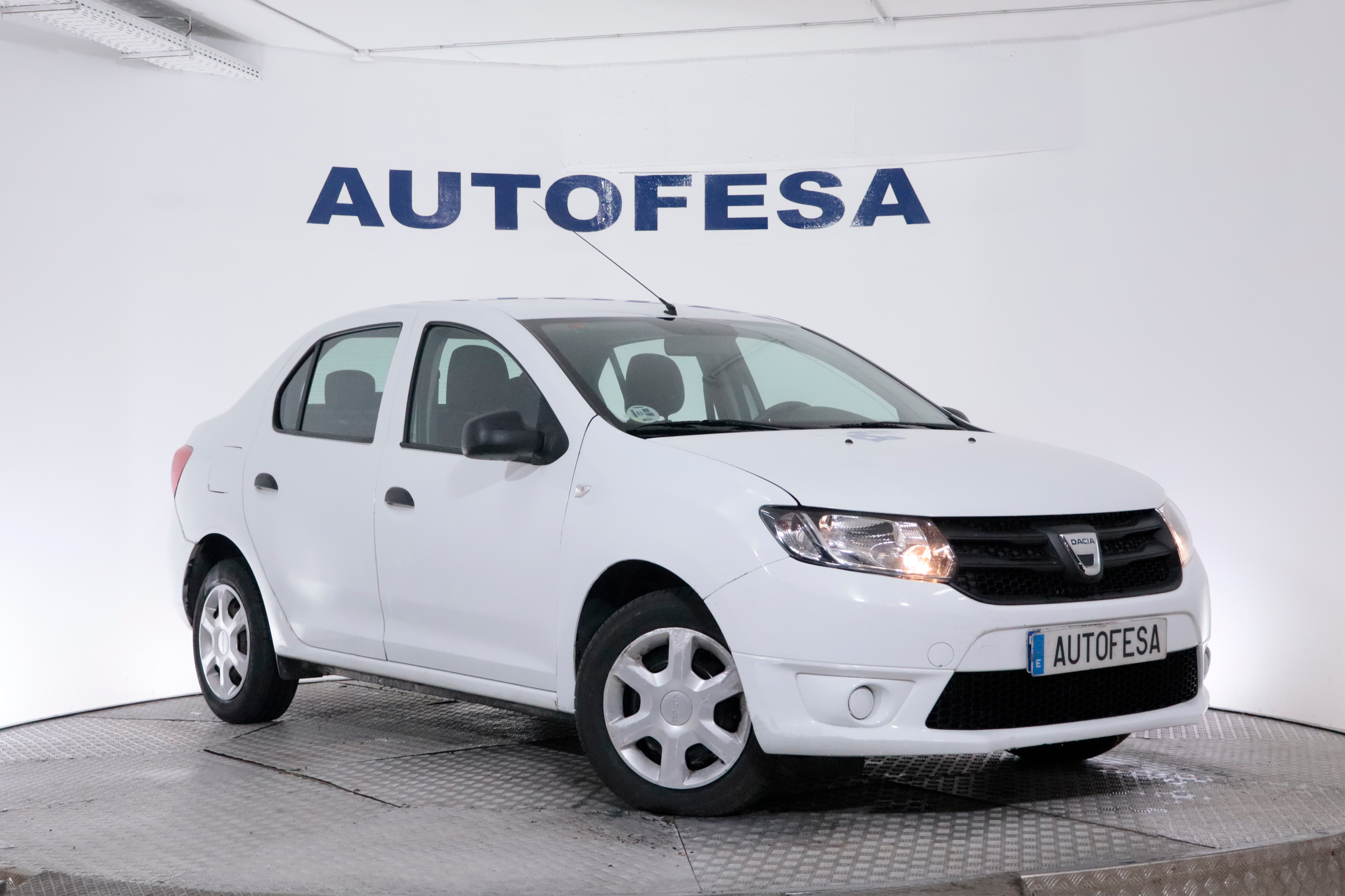 Dacia LOGAN 1.5 DCI 75CV AMBIANCE 4P 1.5 DCI 75CV AMBIANCE 4P foto 3