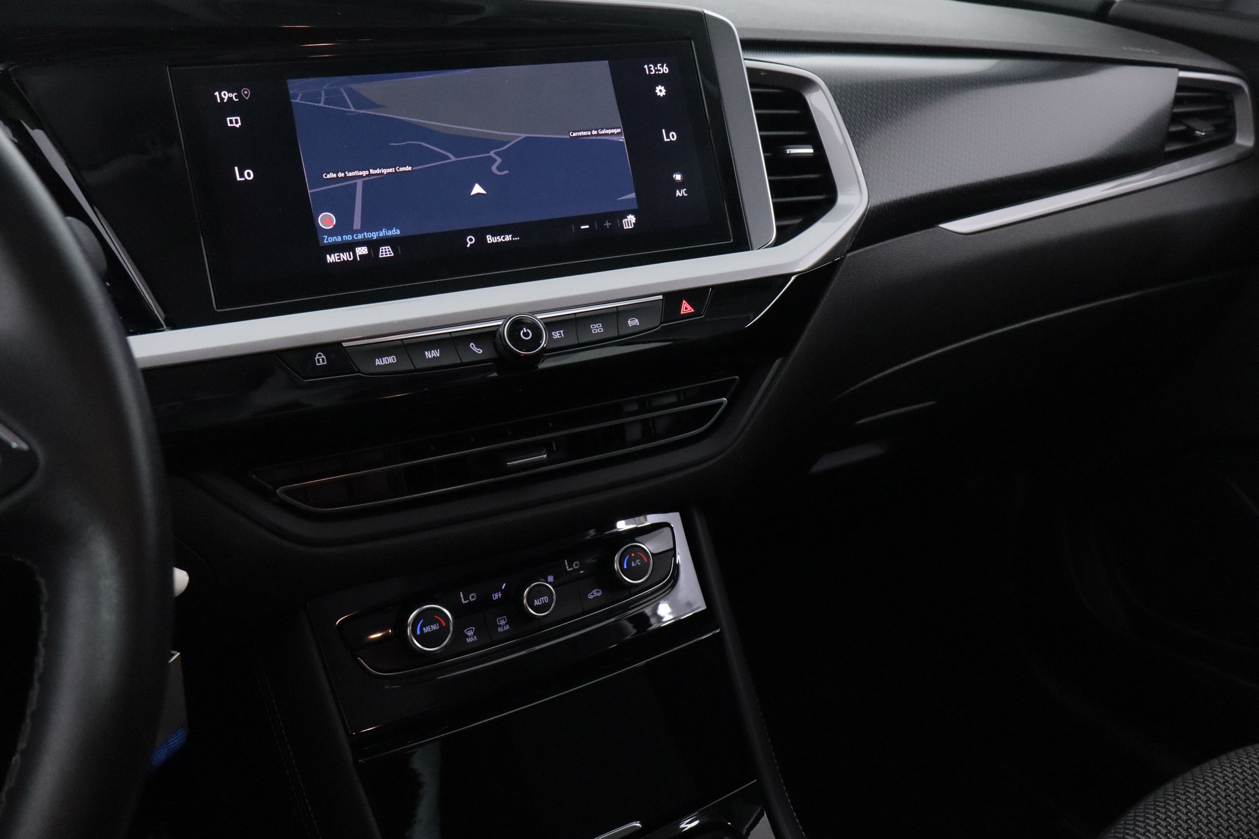 Opel GRANDLAND 1.2 T GS LINE AUTO 130CV  # NAVY,FAROS LED,CAMARA TRASERA foto 17