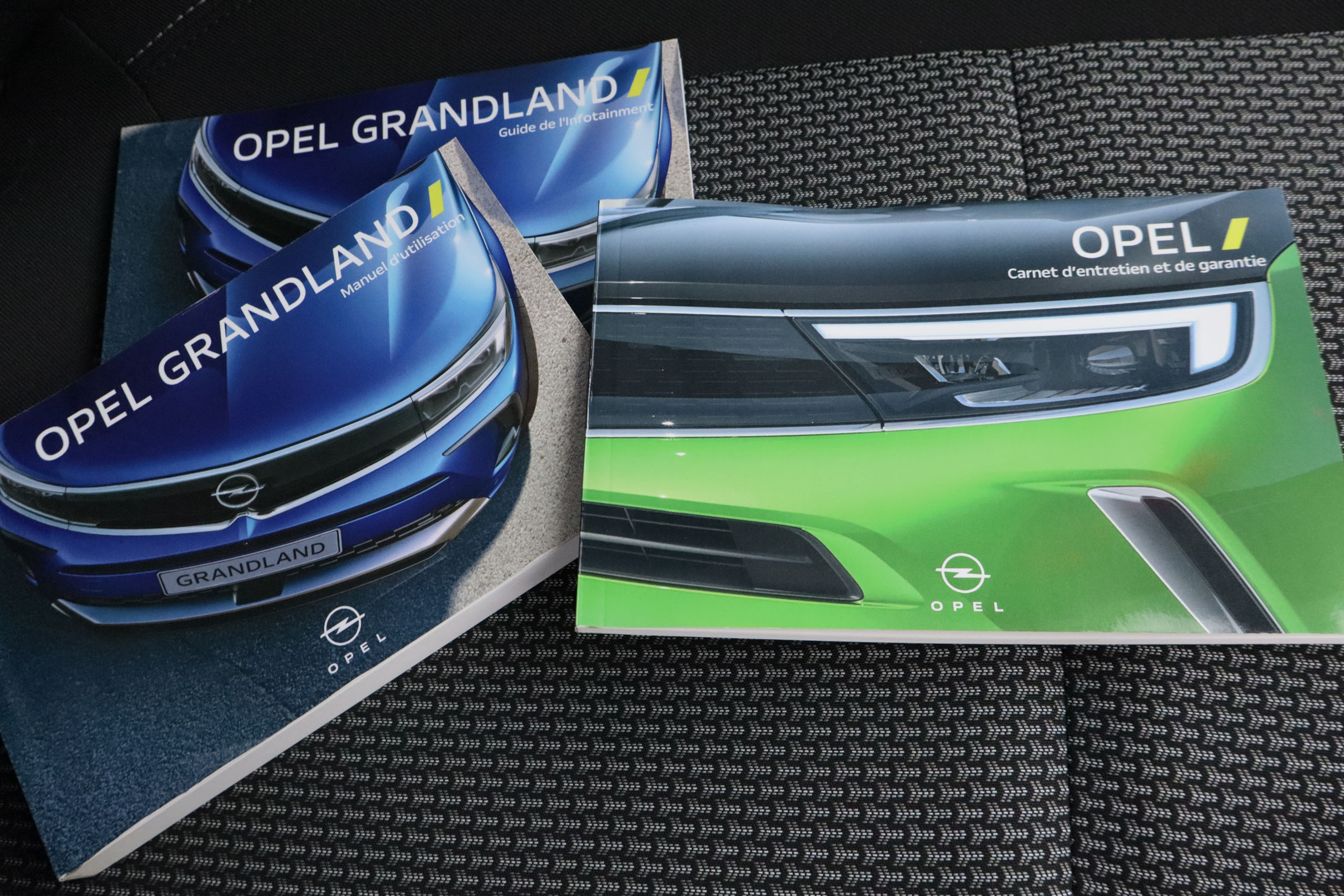 Opel GRANDLAND 1.2 T GS LINE AUTO 130CV  # NAVY,FAROS LED,CAMARA TRASERA foto 28