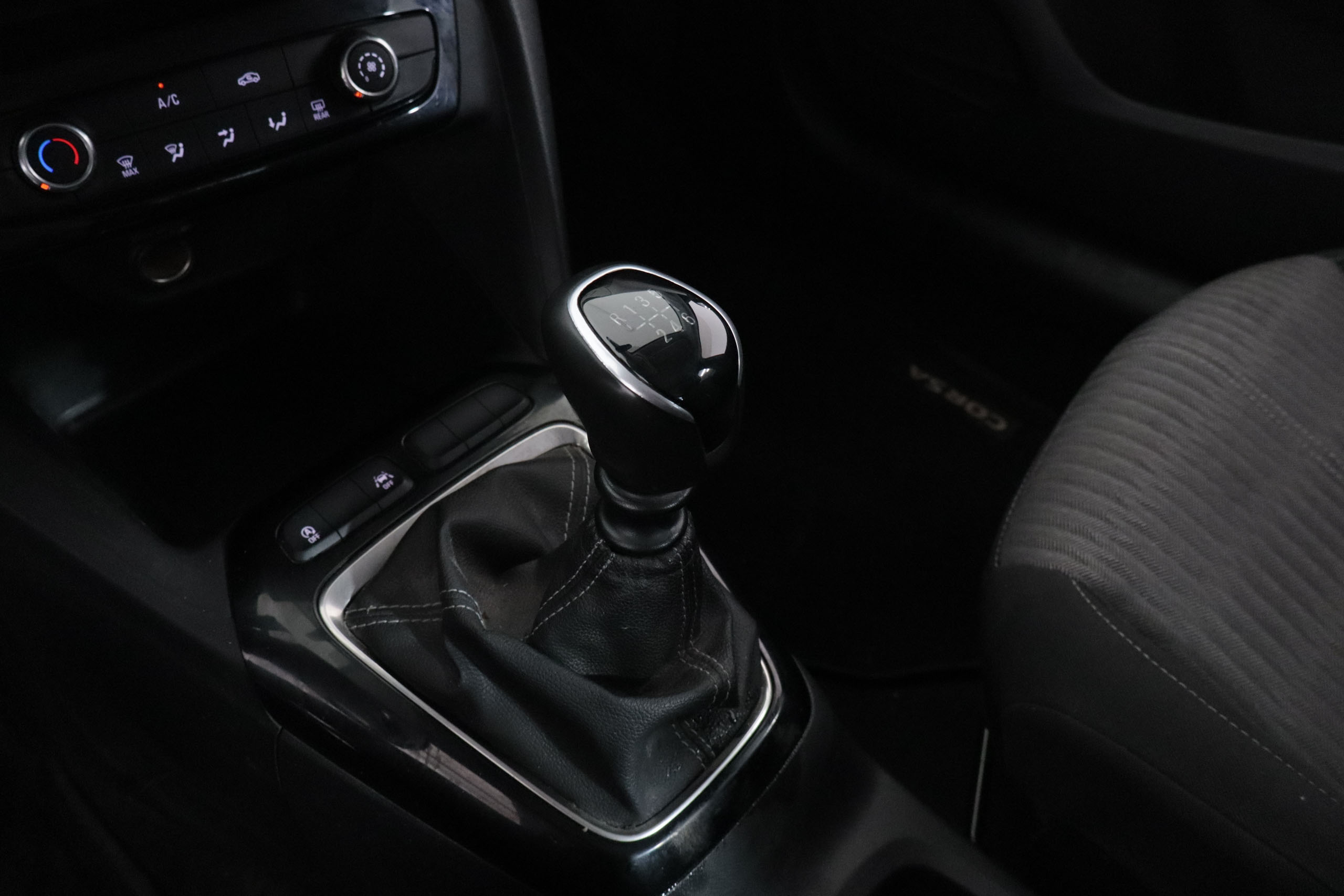 Opel Corsa 1.2T EDITION 100CV 5P foto 17