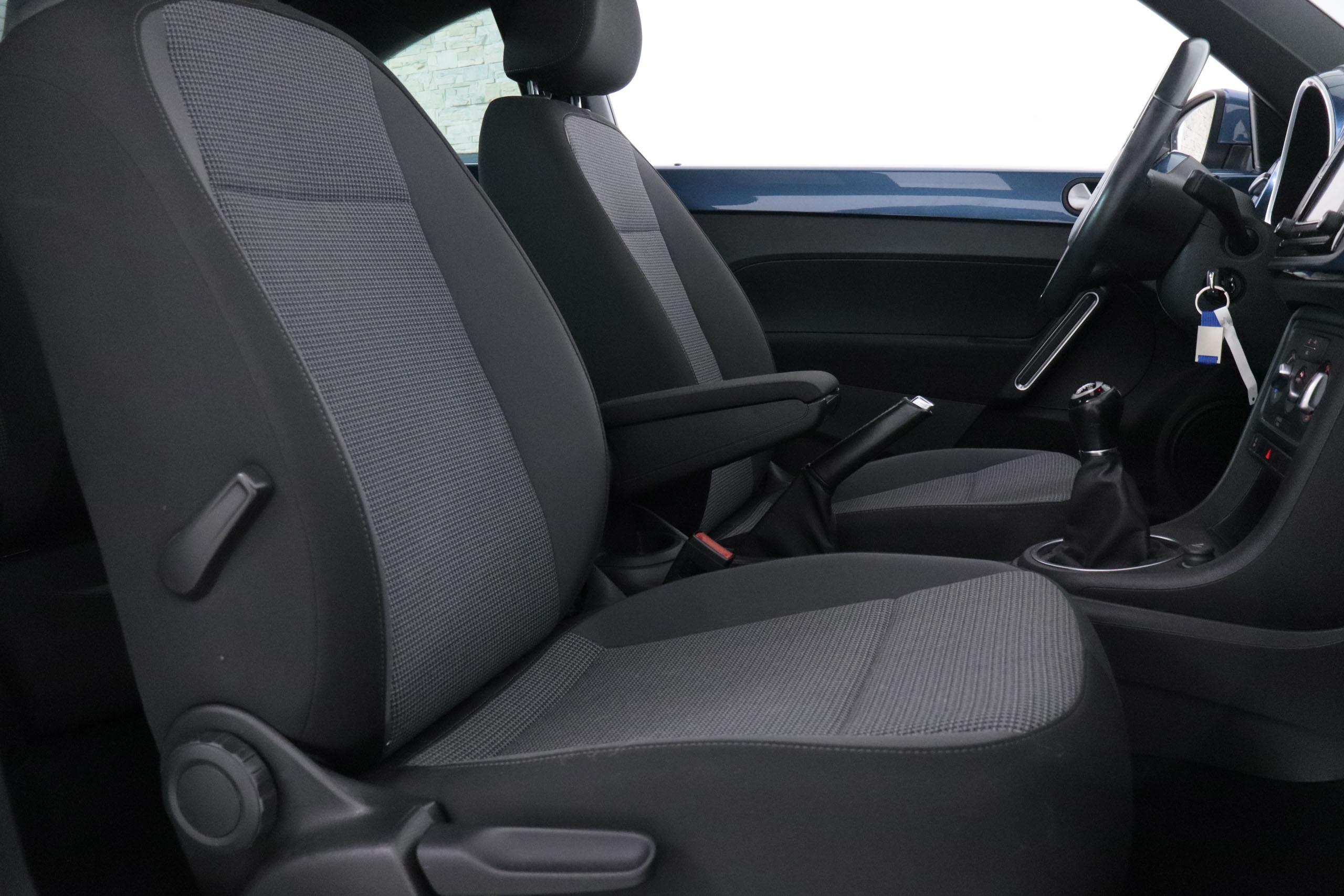 Volkswagen Beetle 1.2 TSI 105CV VINTAGE 3P # TECHO ELECTRICO foto 22